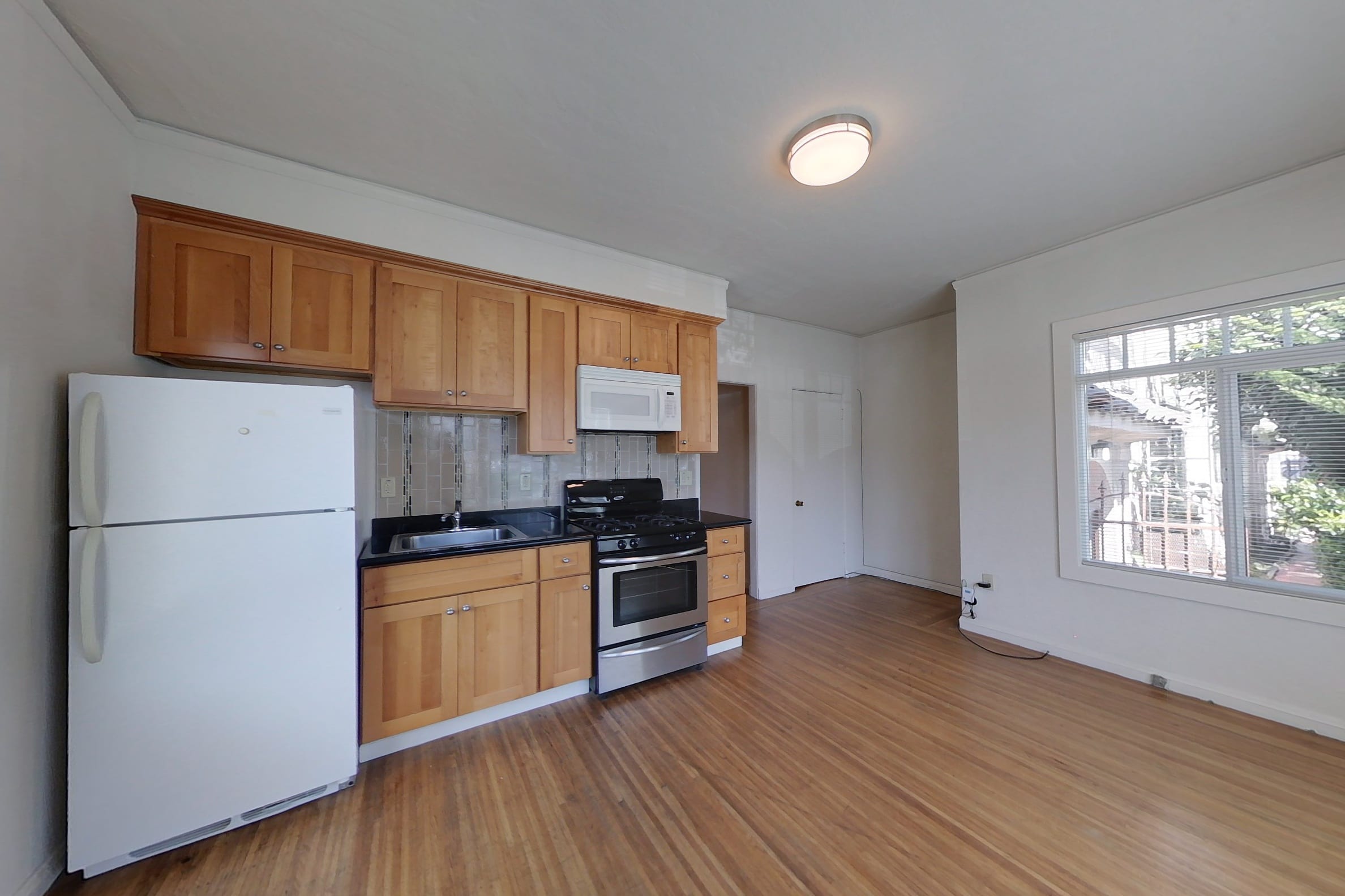 2030 Dwight Way #104 — photo 11