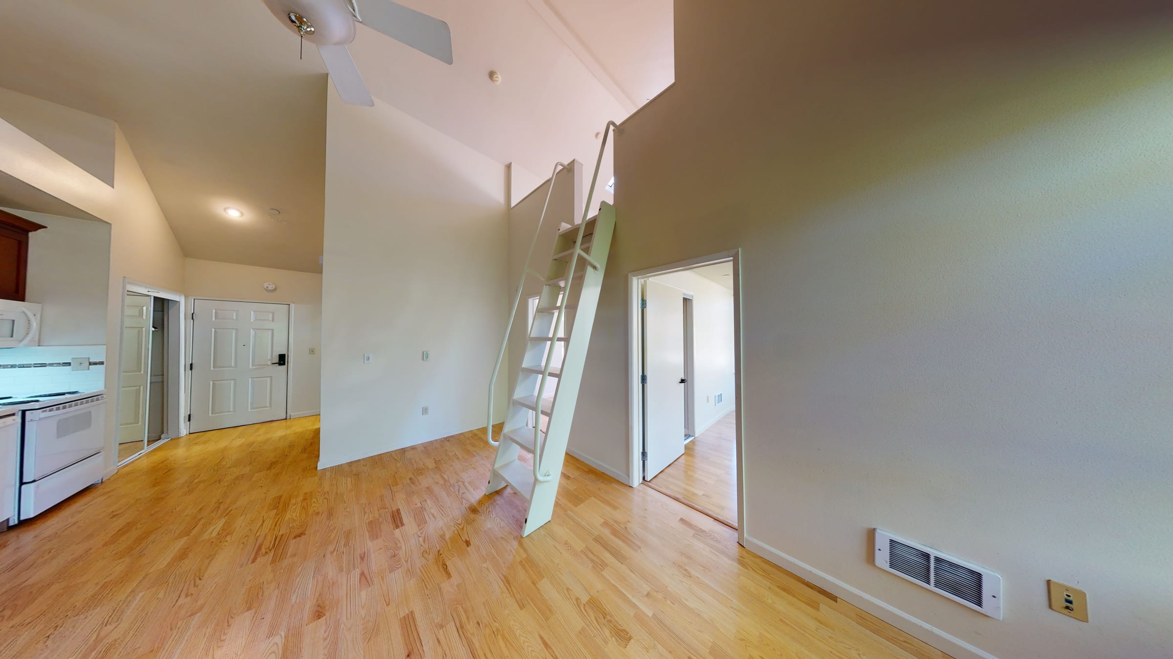 2616 Telegraph Ave #401 — photo 4