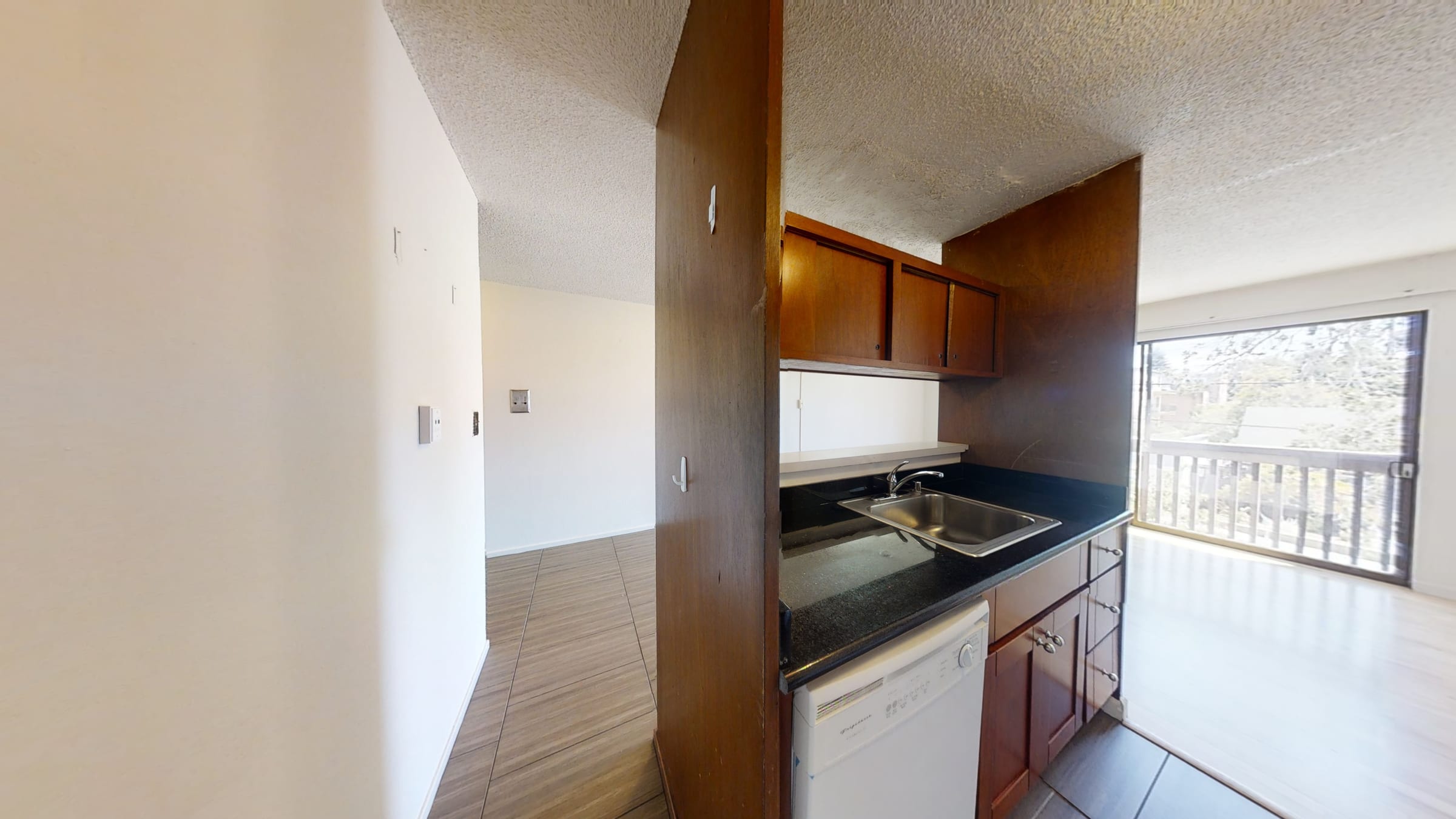 2511 Parker st #103 — photo 6