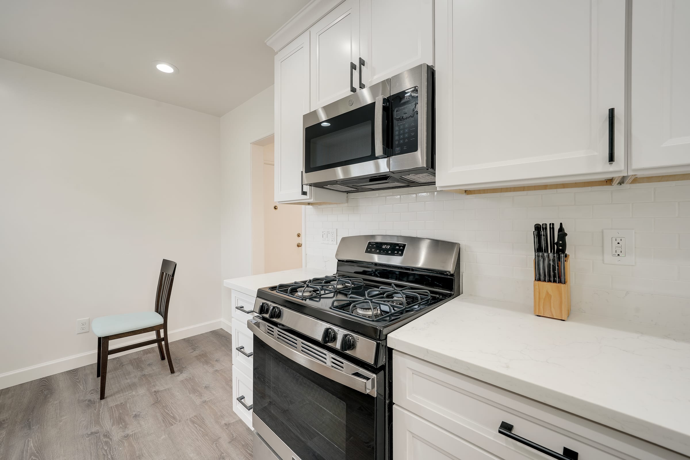 739 Jean St. #B — photo 8