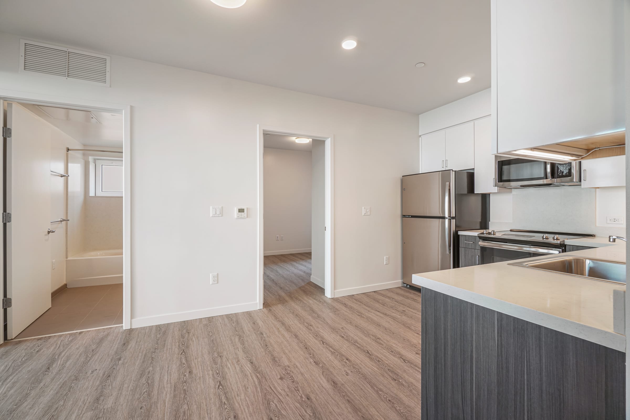 2124 Bancroft Way #401-D5 — photo 3
