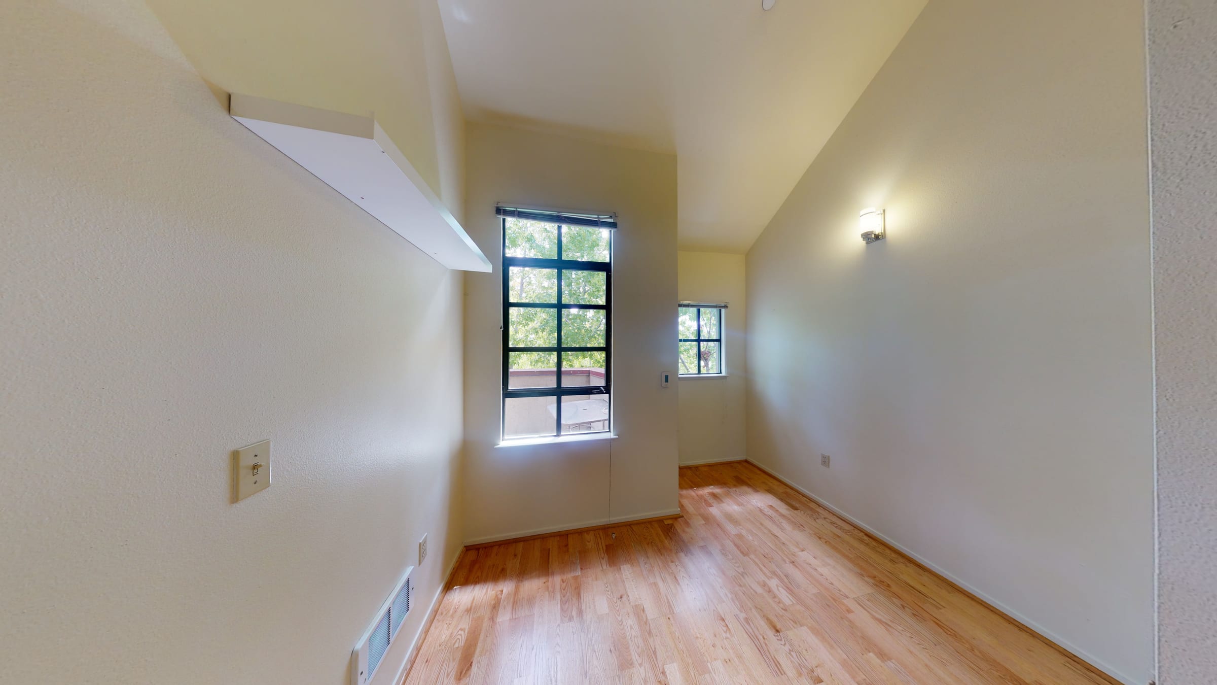 2616 Telegraph Ave #402 — photo 2