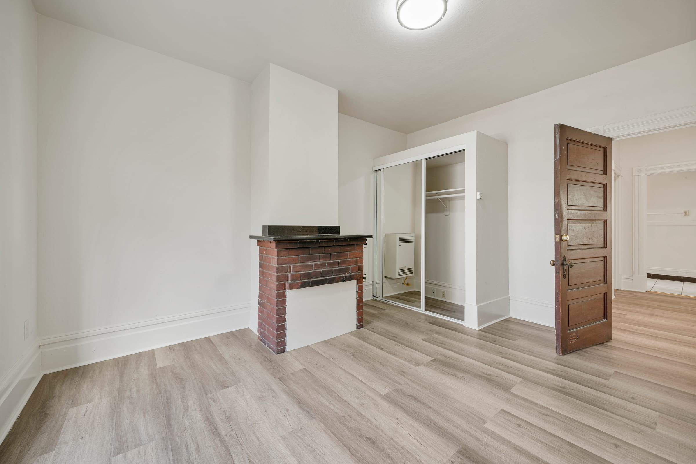 2545 Benvenue Ave #2 — photo 11