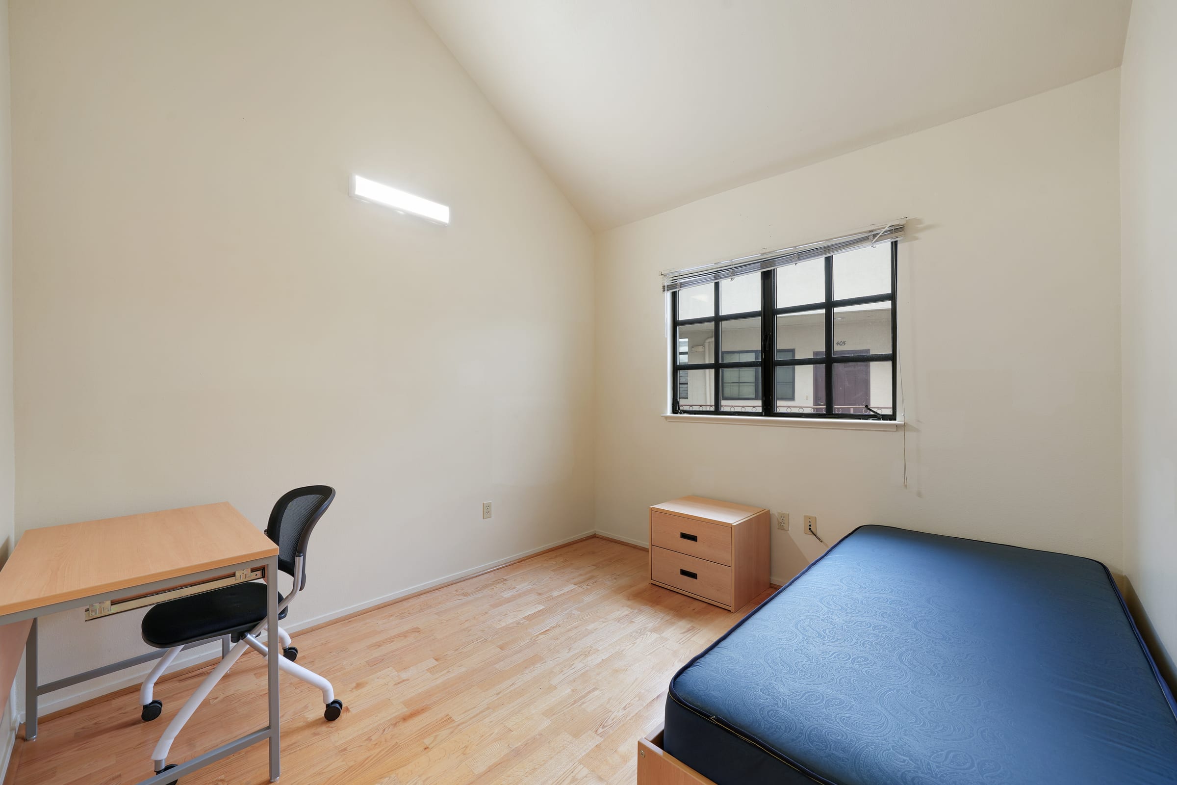 2616 Telegraph Ave #402 — photo 9