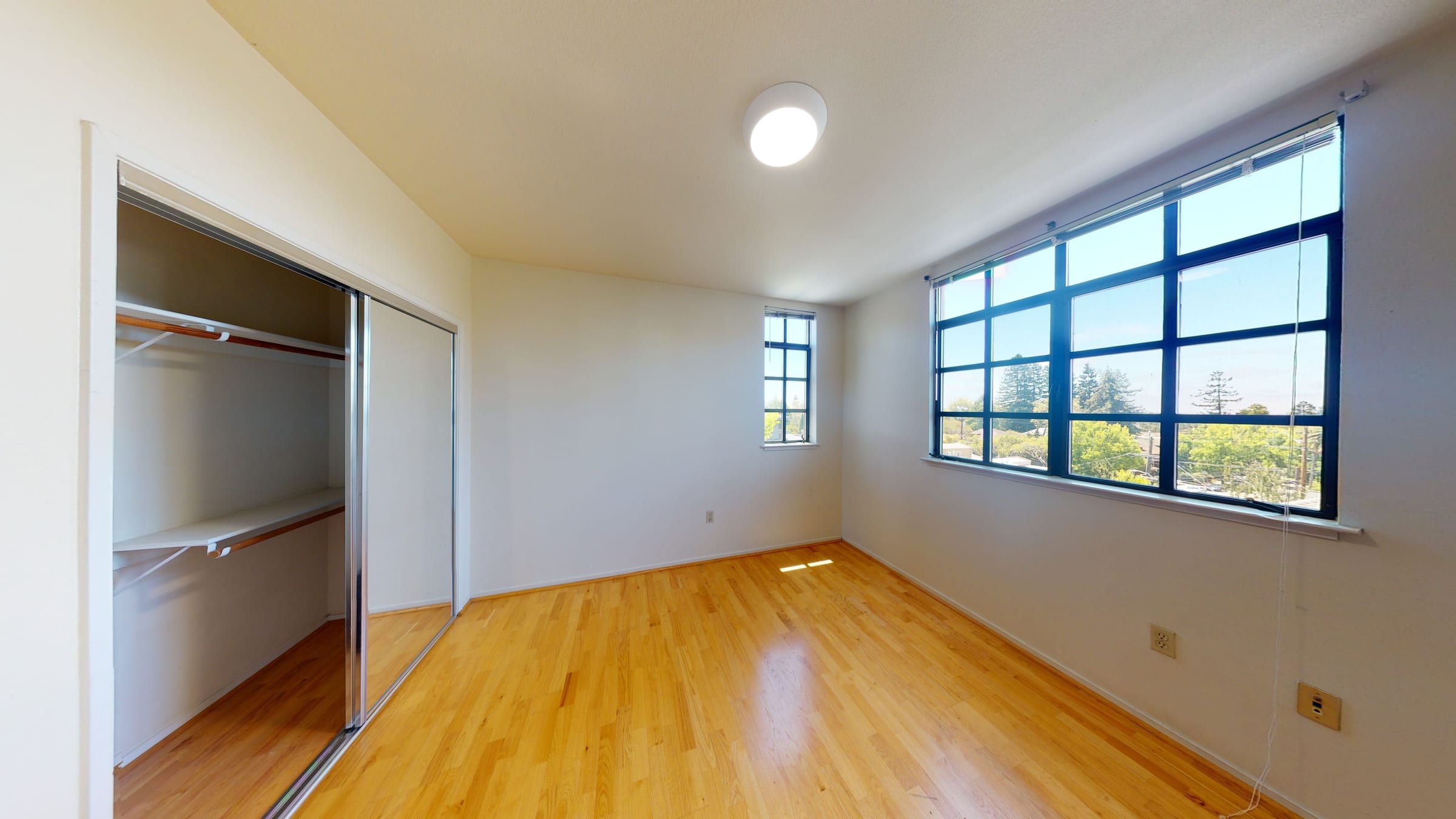 2616 Telegraph Ave #405 — photo 9