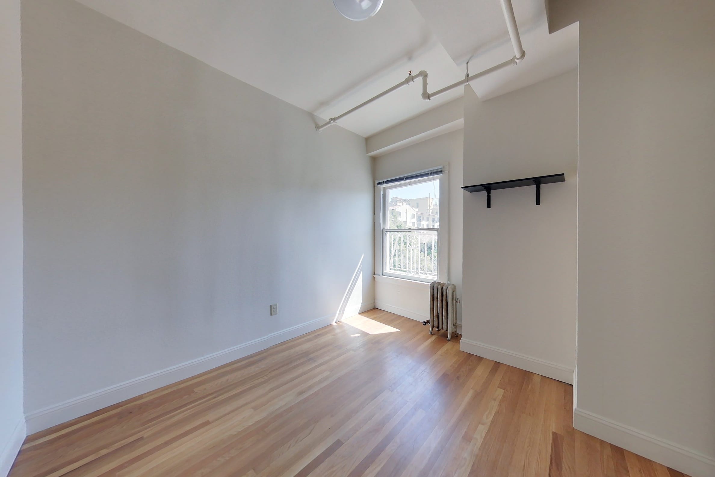 2322 Shattuck Ave #306 — photo 2