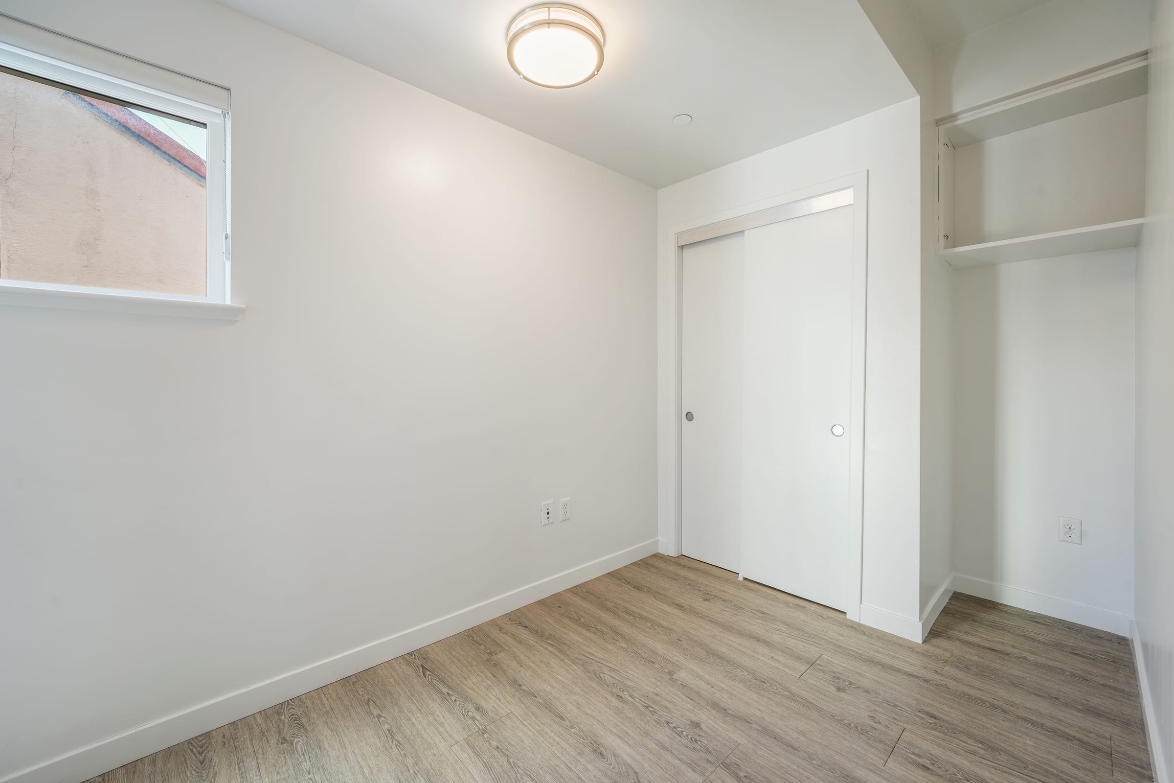 2124 Bancroft Way #402 — photo 7