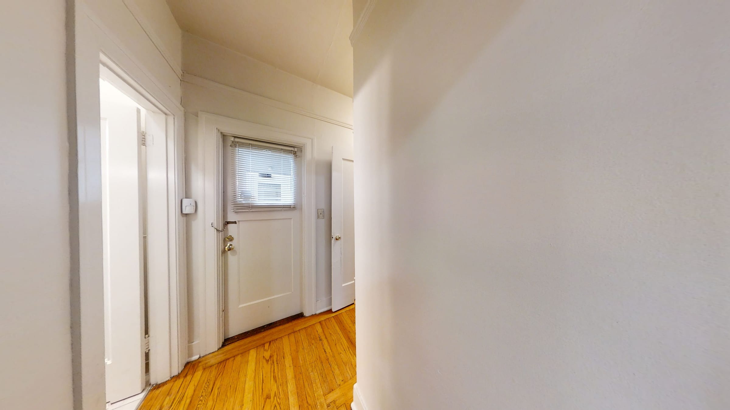 2456 Parker st #1 — photo 4