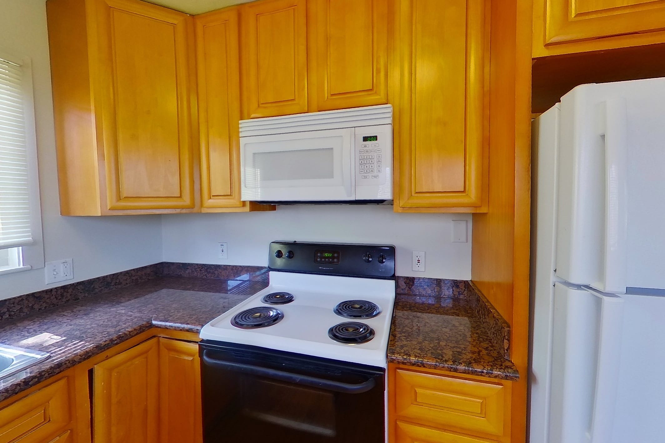 2732 Benvenue Ave #5 — photo 3