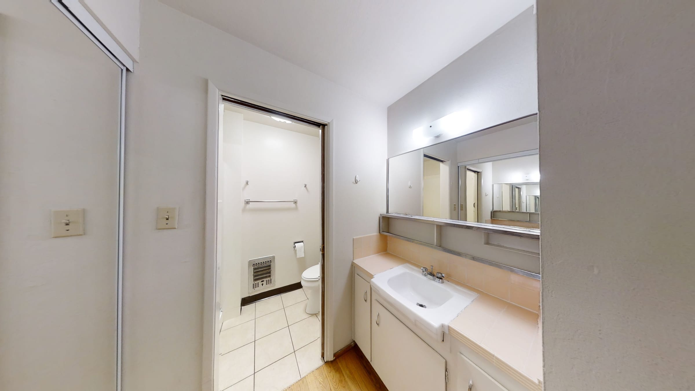 2546 Warring St #5 — photo 9