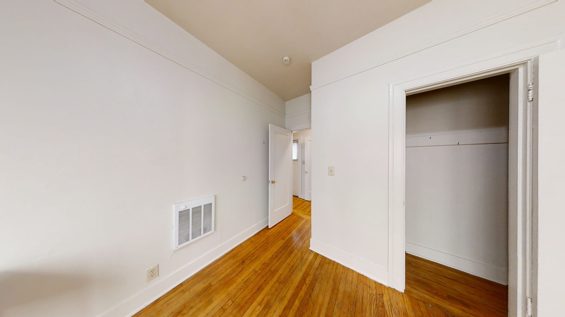 2456 Parker st #1 — photo 11