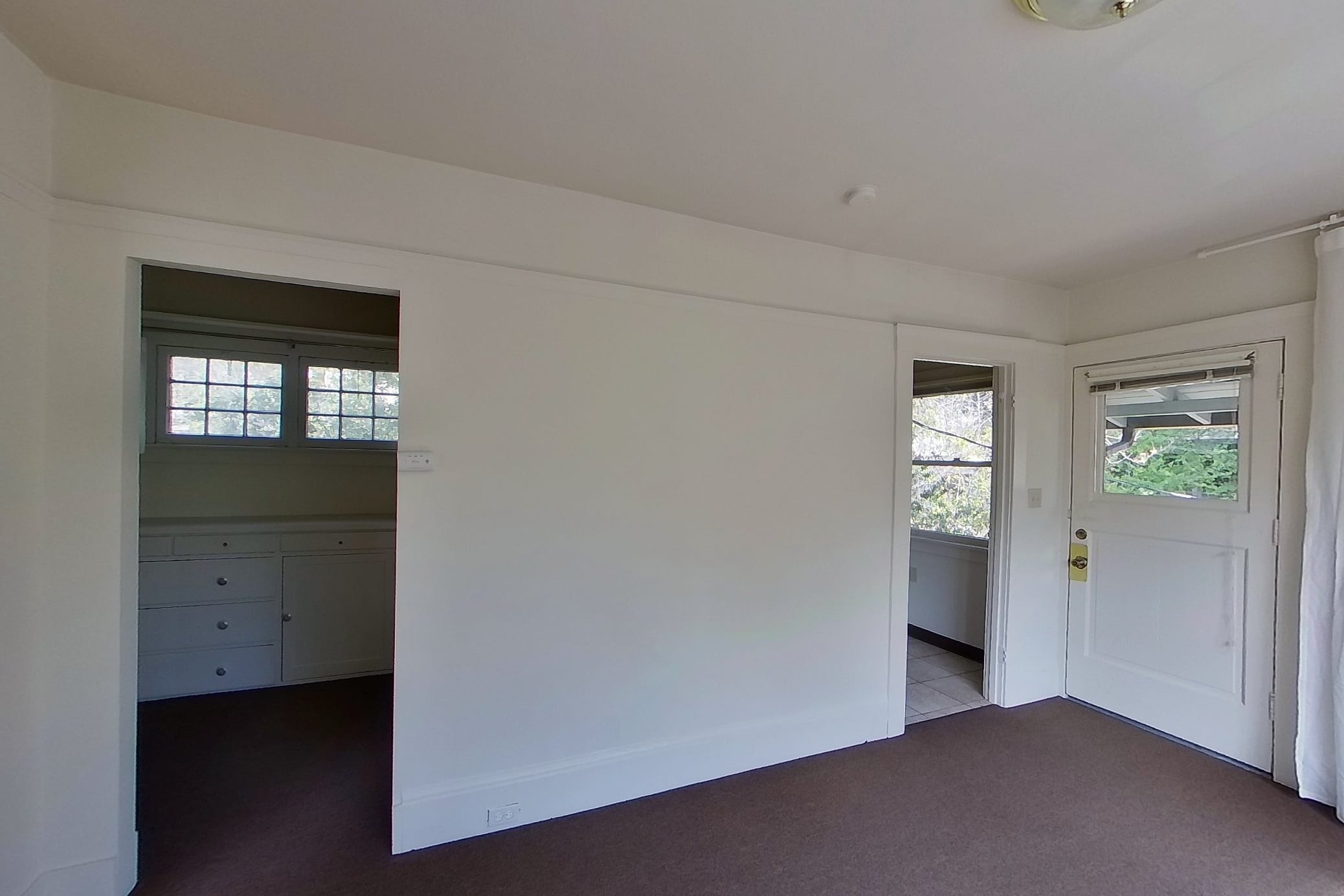 2545 Benvenue Ave #D — photo 6