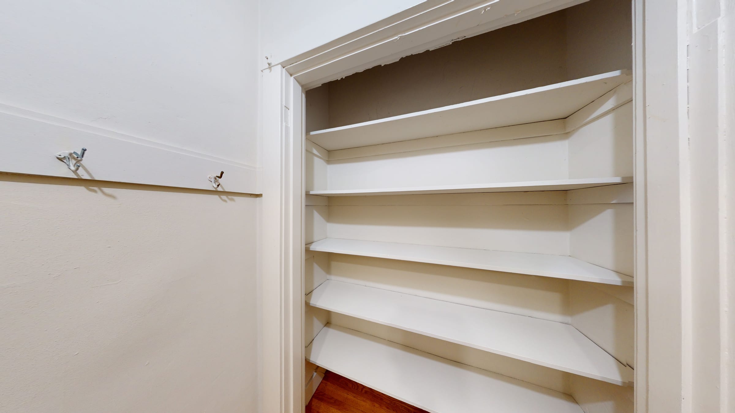 2322 Shattuck Ave #202 — photo 8
