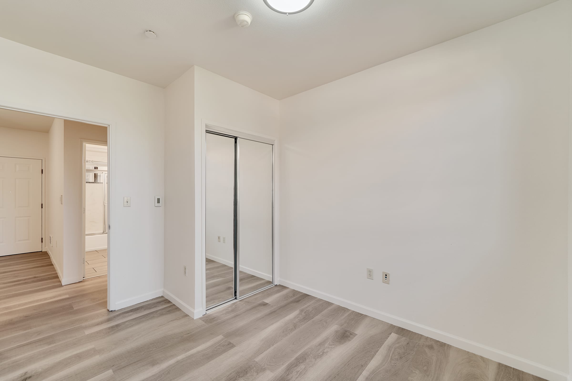 2616 Telegraph Ave #203 — photo 8
