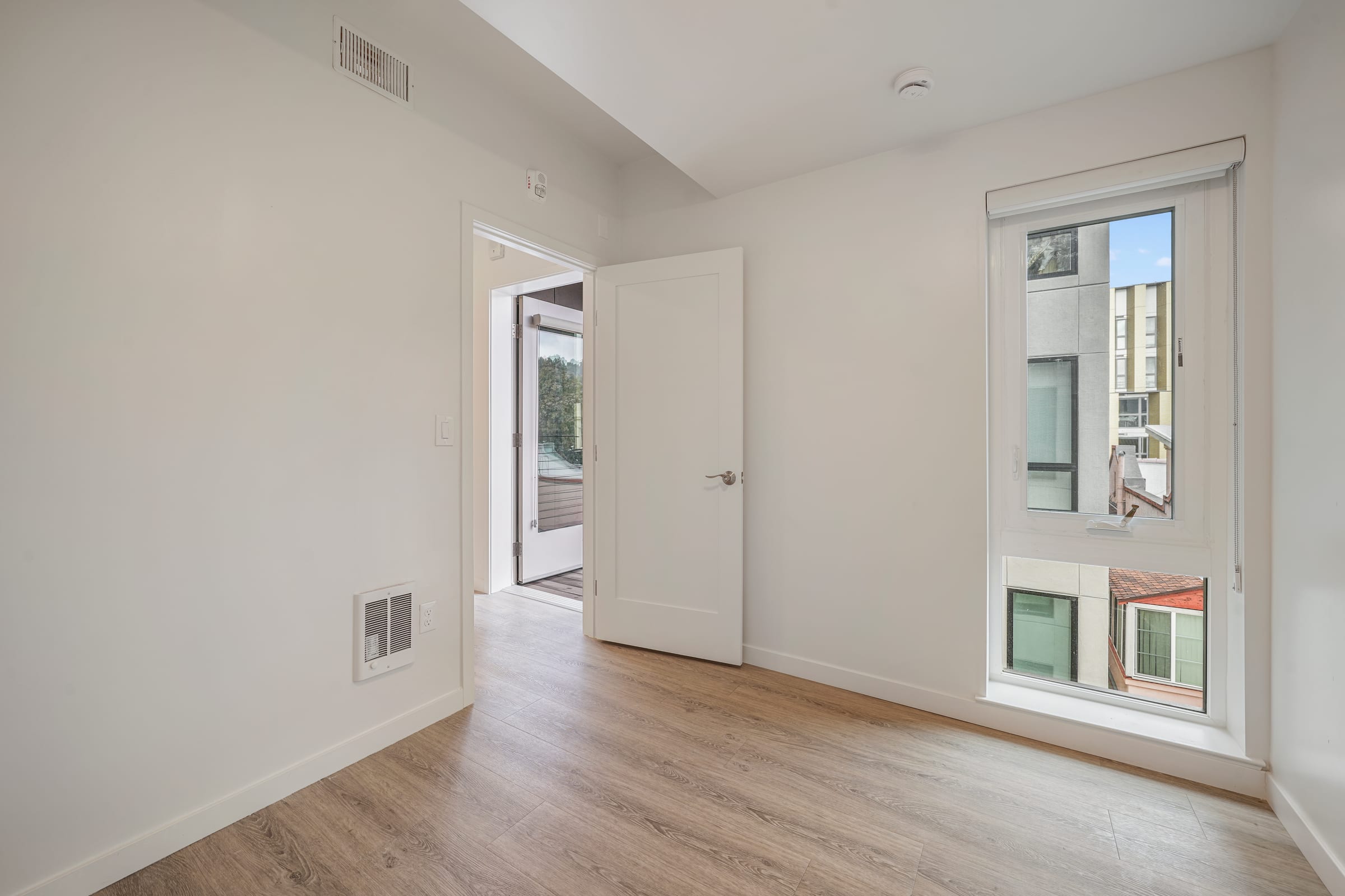 2124 Bancroft Way #504 — photo 11