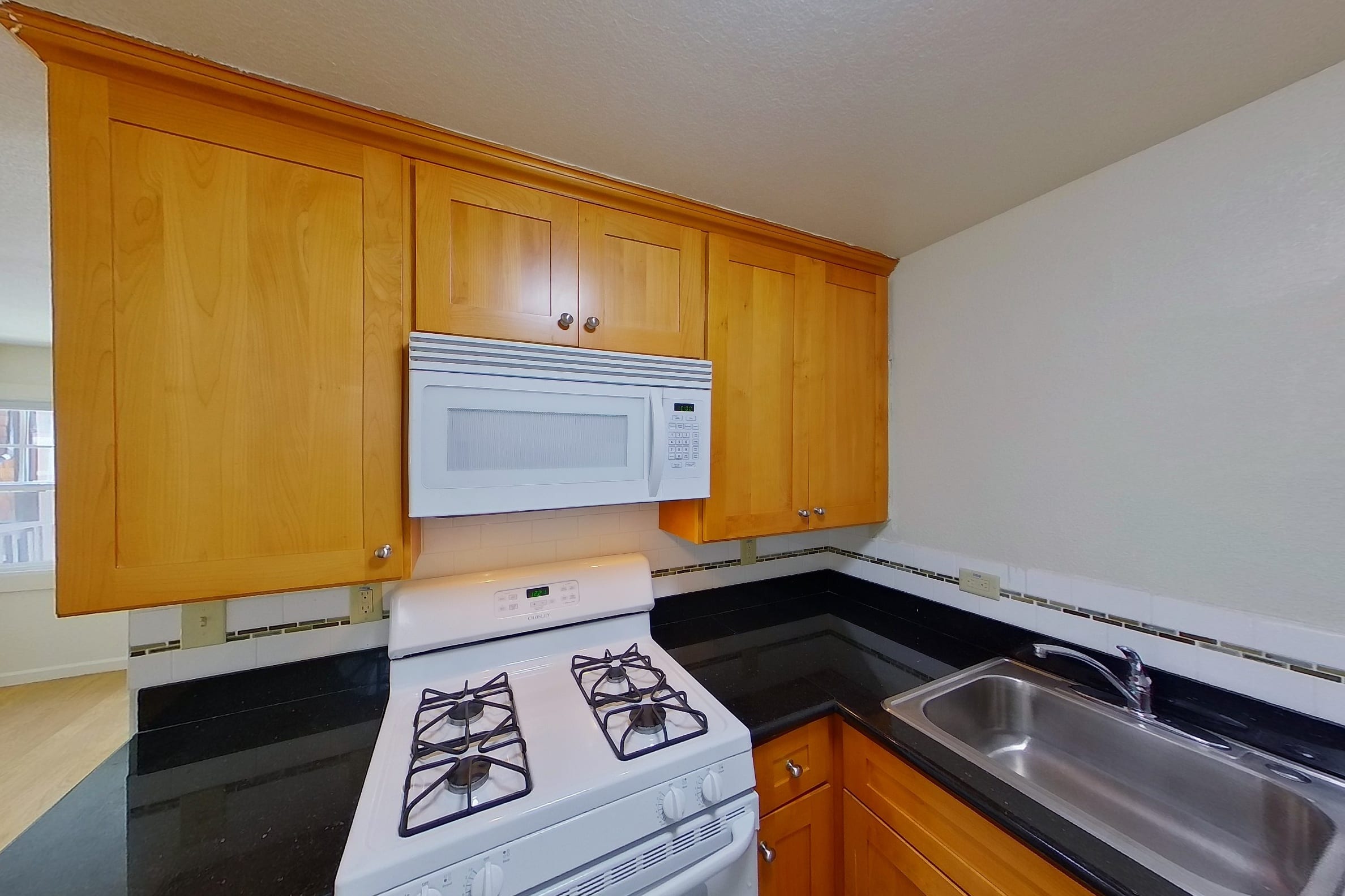 2543 Piedmont Ave #1 — photo 4