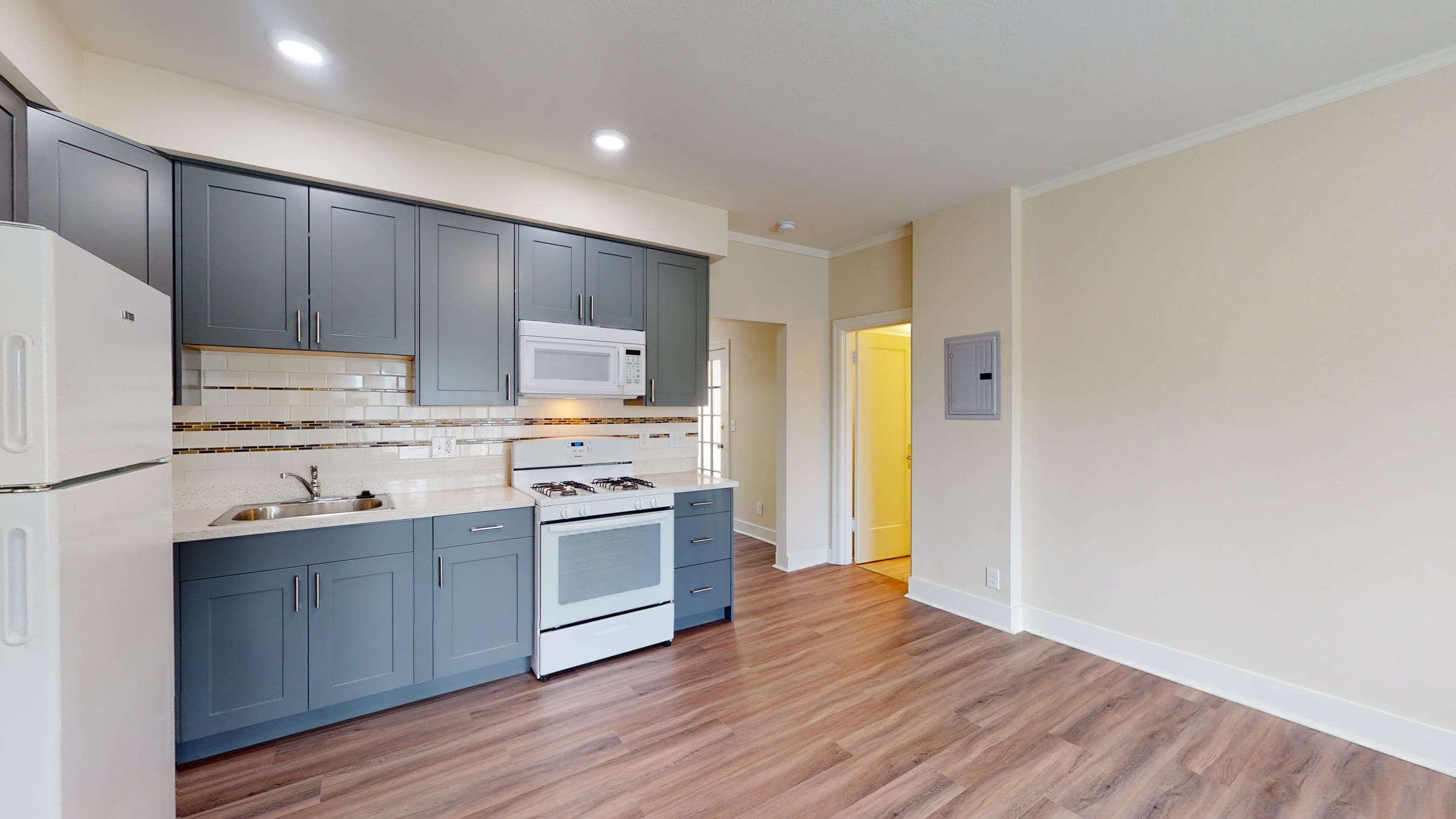 1799 Euclid Ave. #3