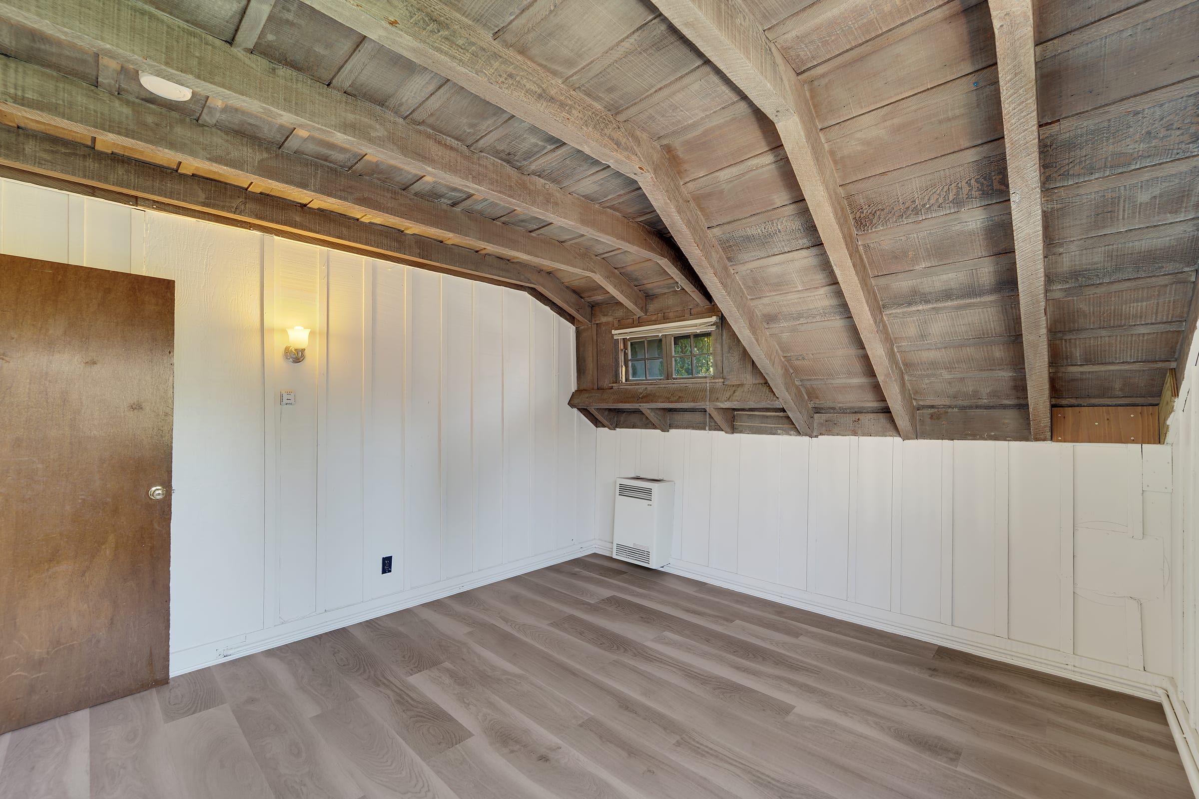 2551 Benvenue Ave #A — photo 11