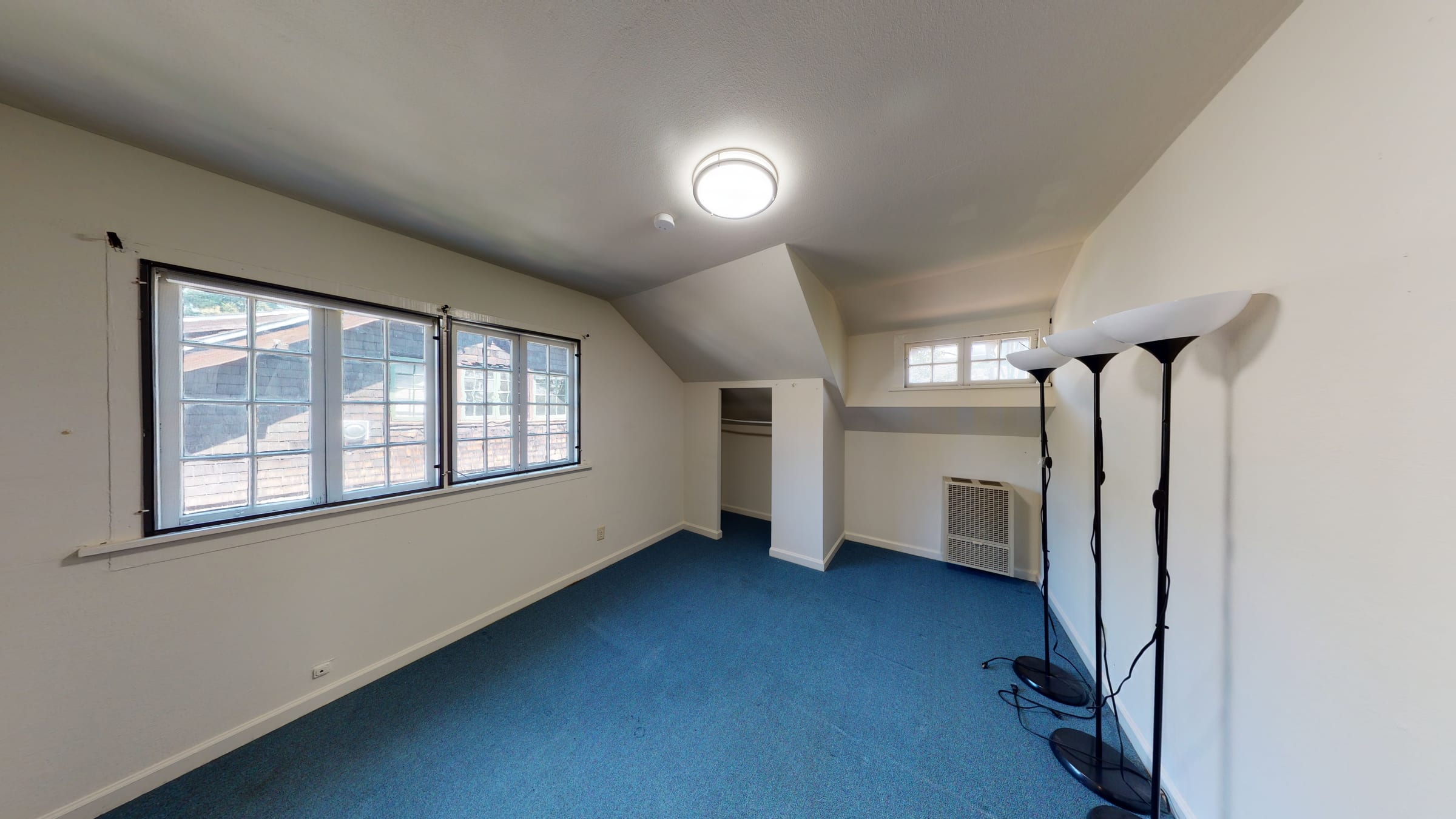 2549 Benvenue Ave #House — photo 9