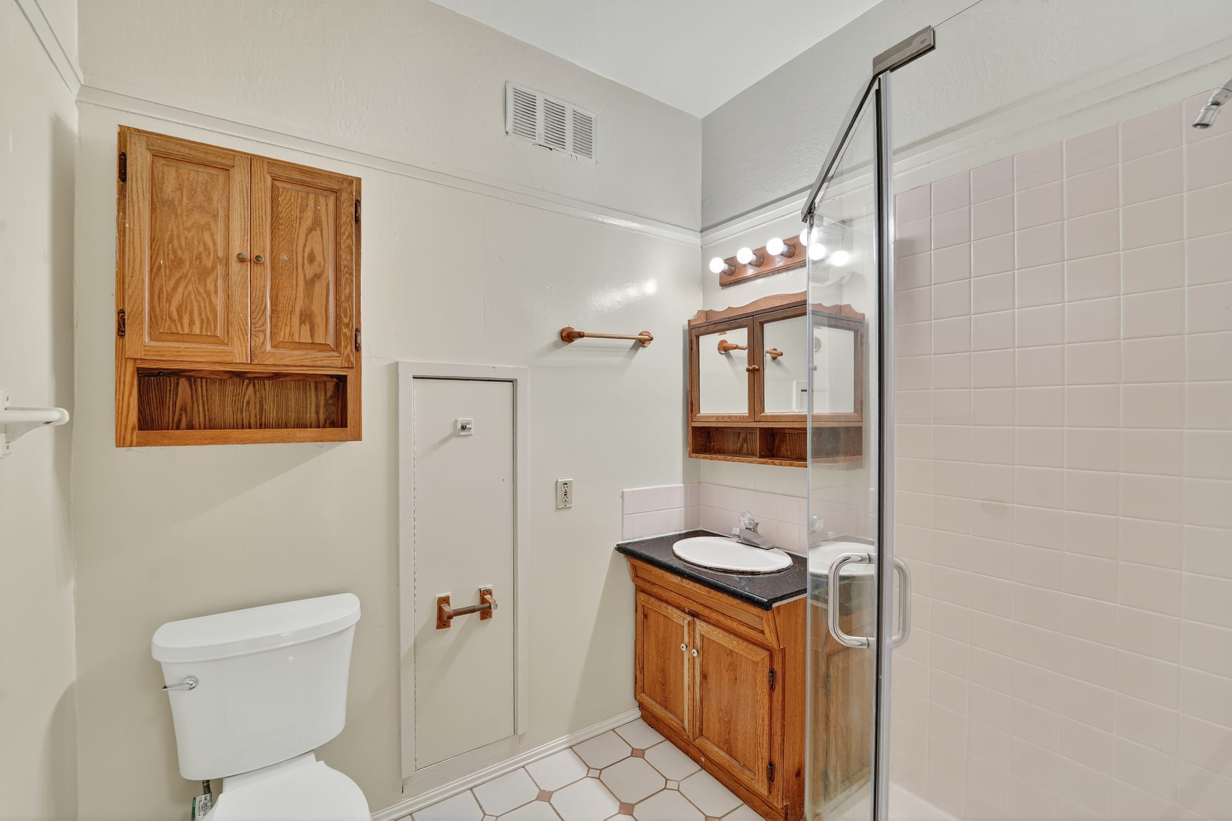 1432 Arch St #F — photo 13