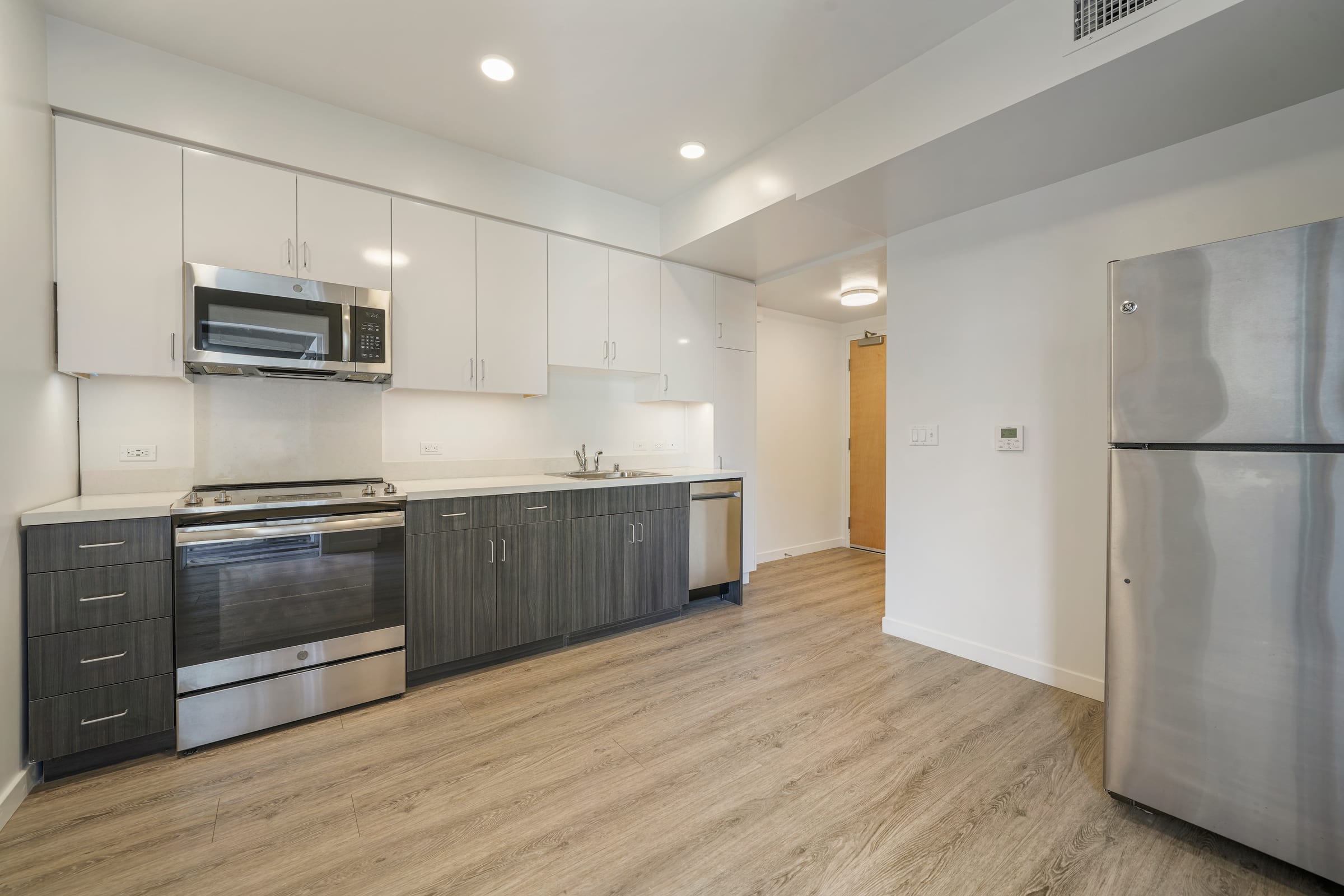 2124 Bancroft Way #402 — photo 5