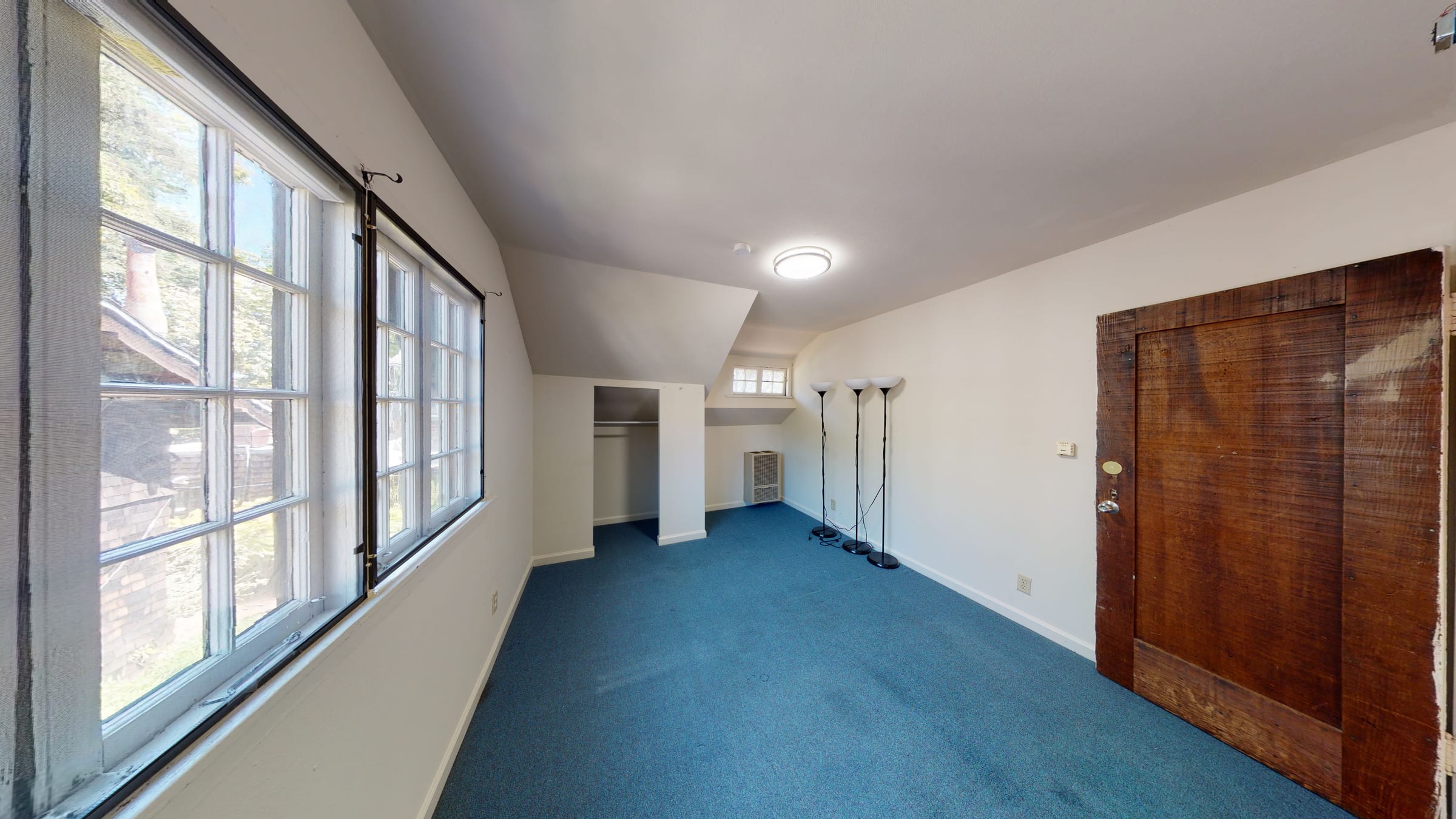 2549 Benvenue Ave #House — photo 10