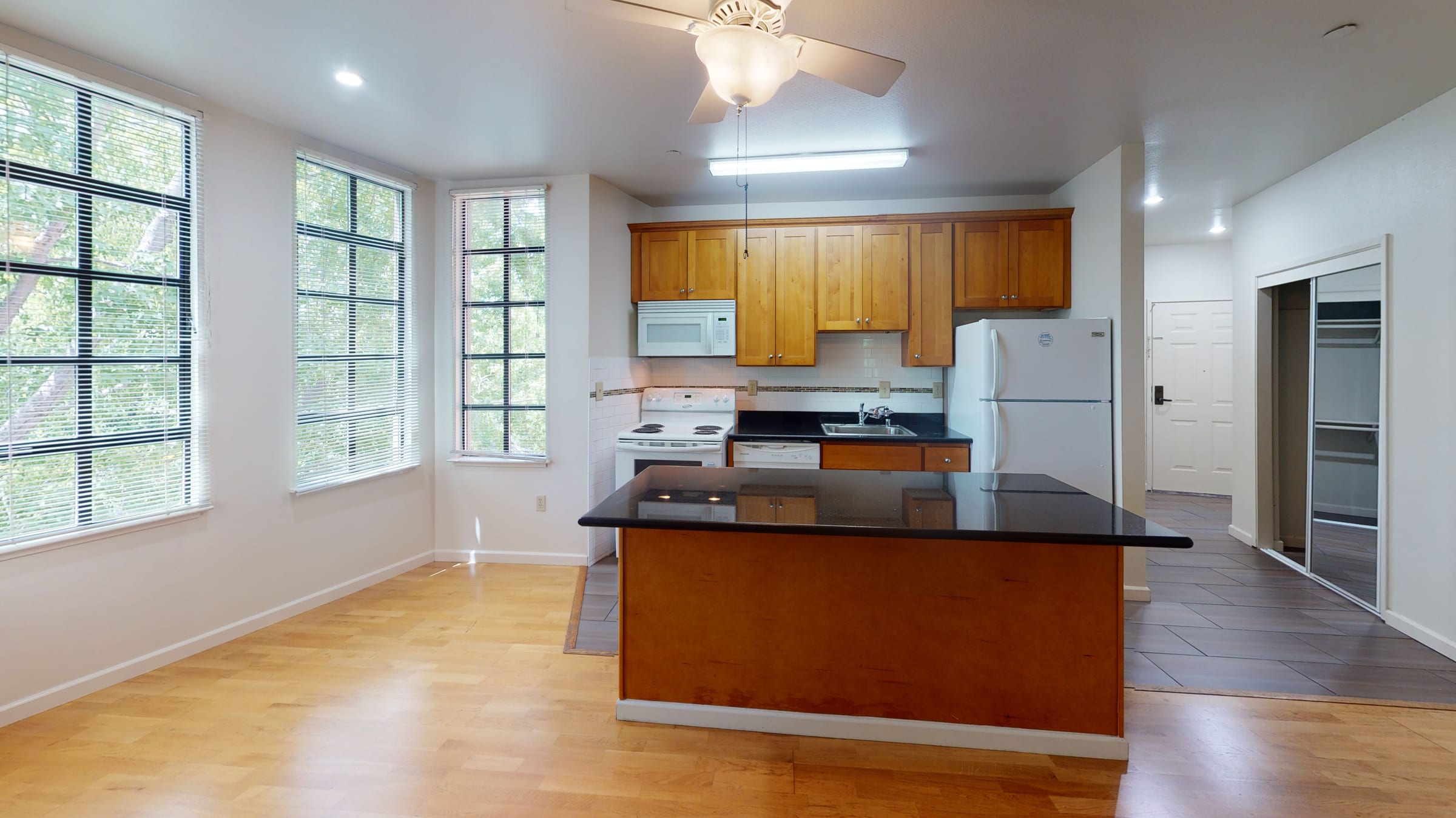 2616 Telegraph Ave #307 — photo 16