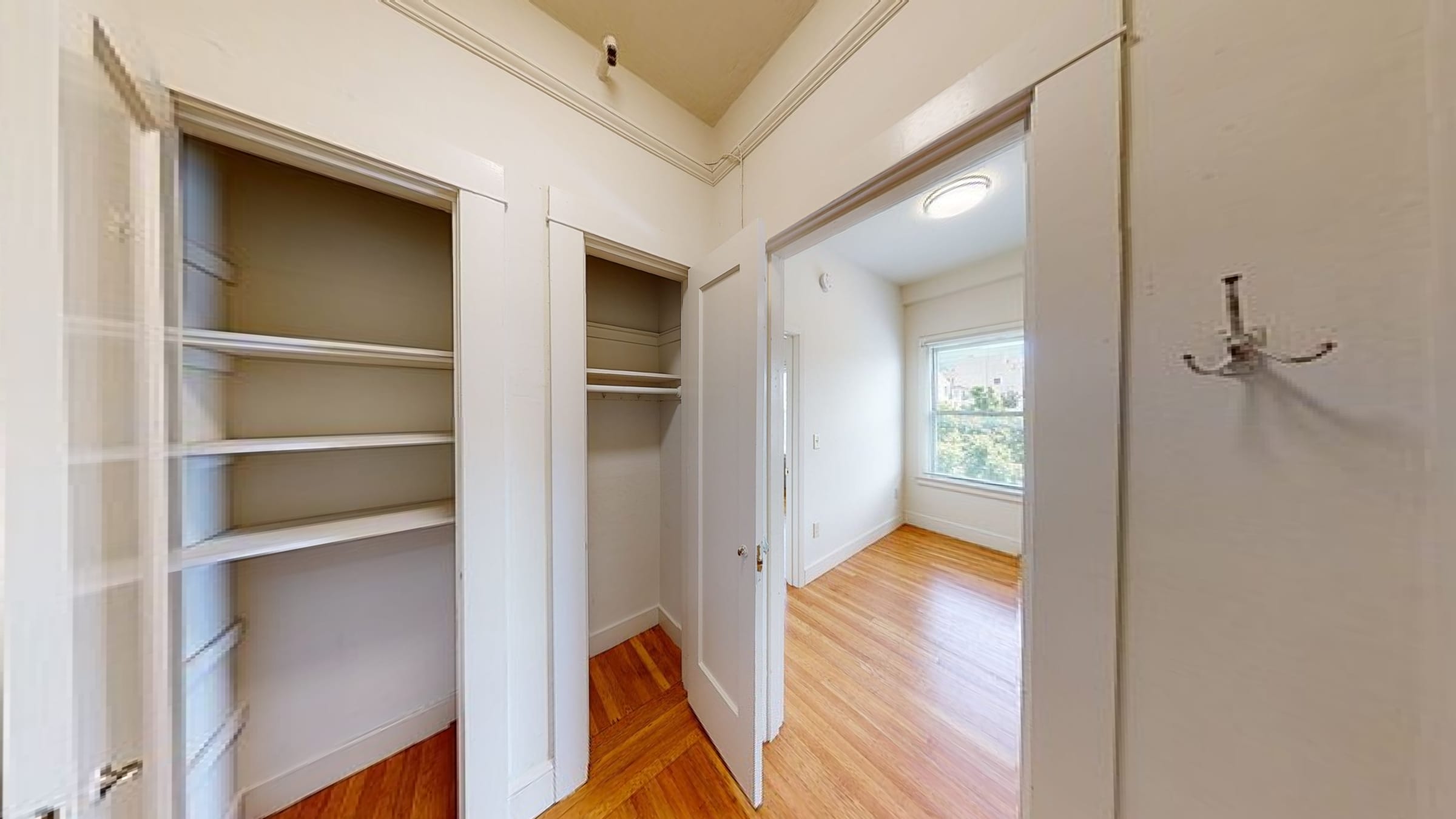 2322 Shattuck Ave #404 — photo 10