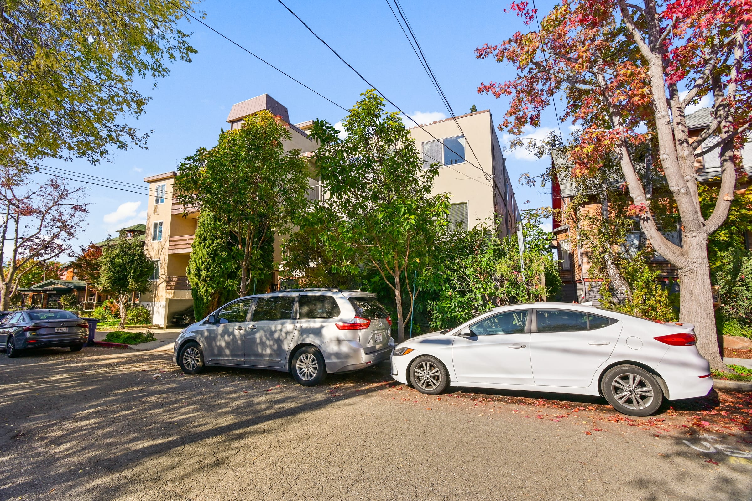 2025 Francisco St — photo 4
