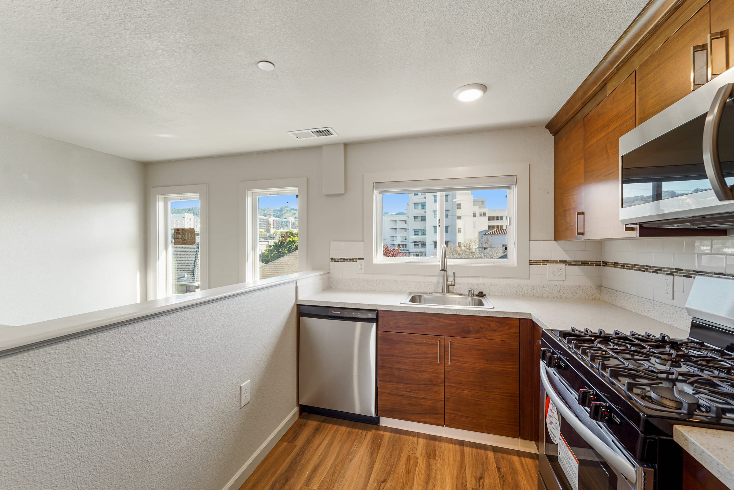 1942 Haste St #4 — photo 42
