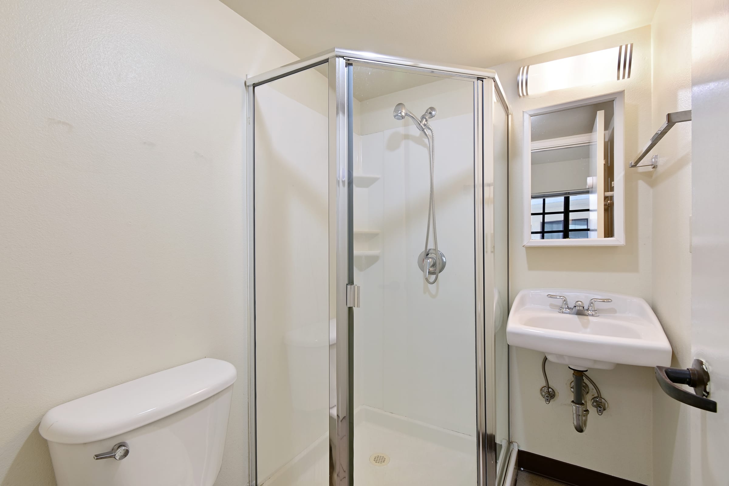 2616 Telegraph Ave #406 — photo 13