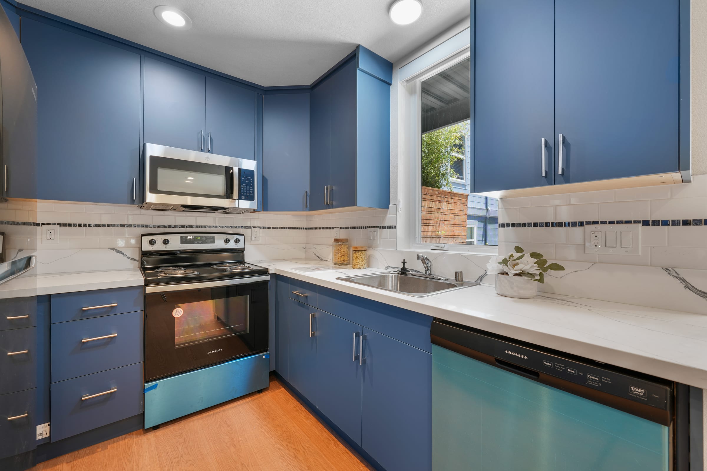 2021 Channing Way #A — photo 14
