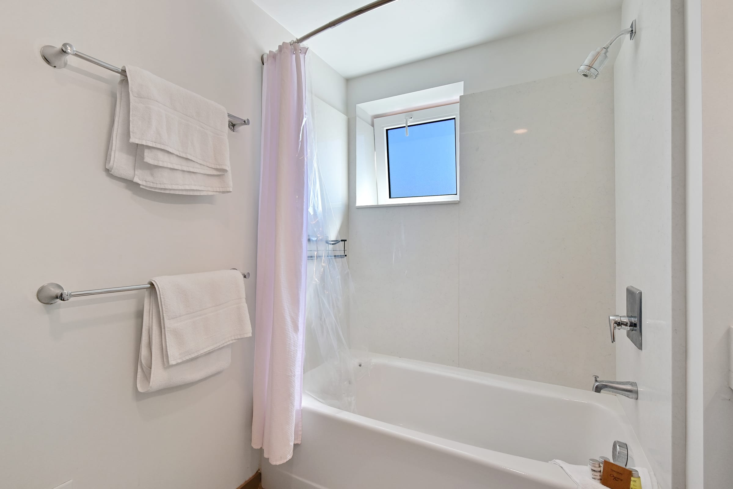 2124 Bancroft Way #501 — photo 11