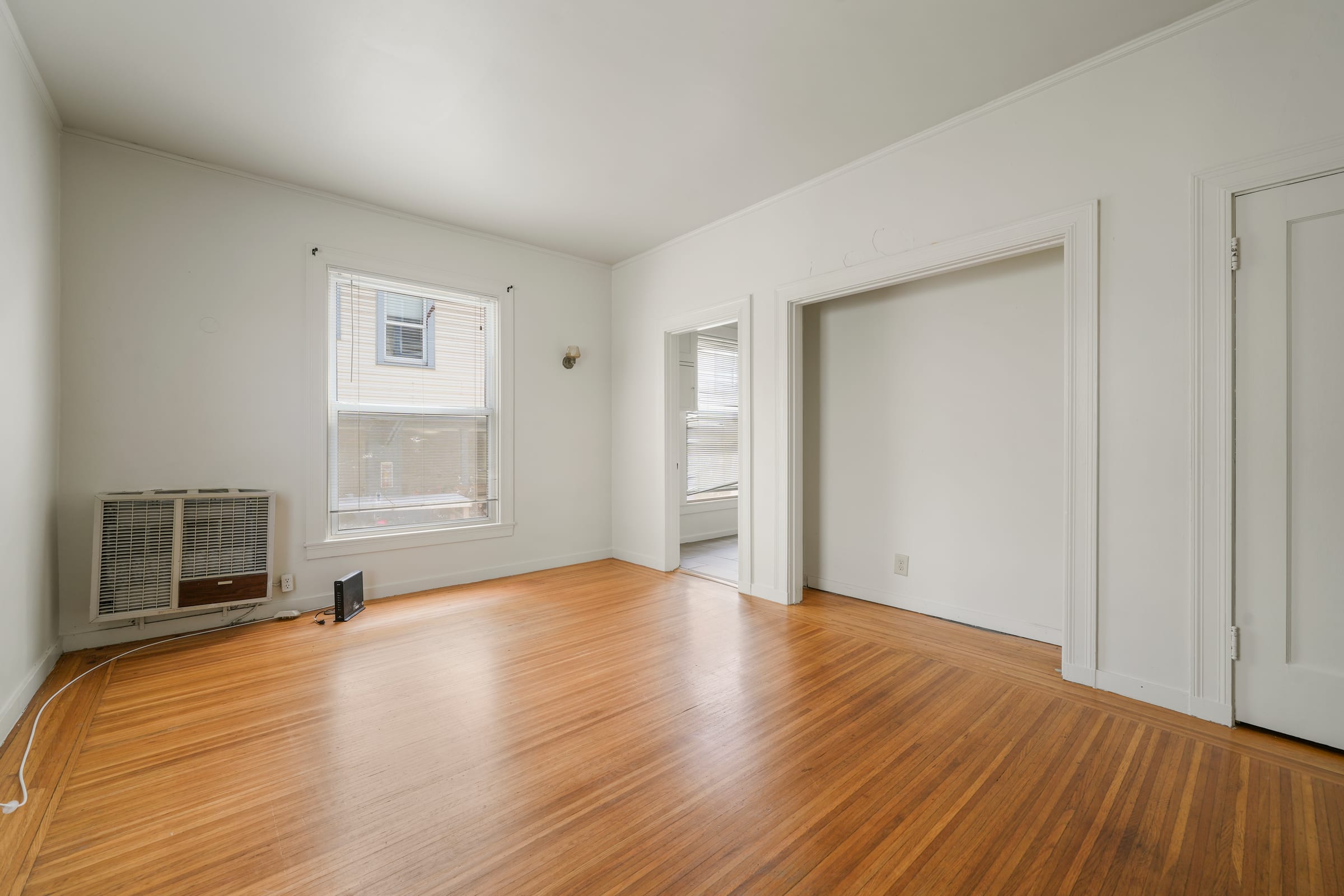 2817 College Ave #3 — photo 4