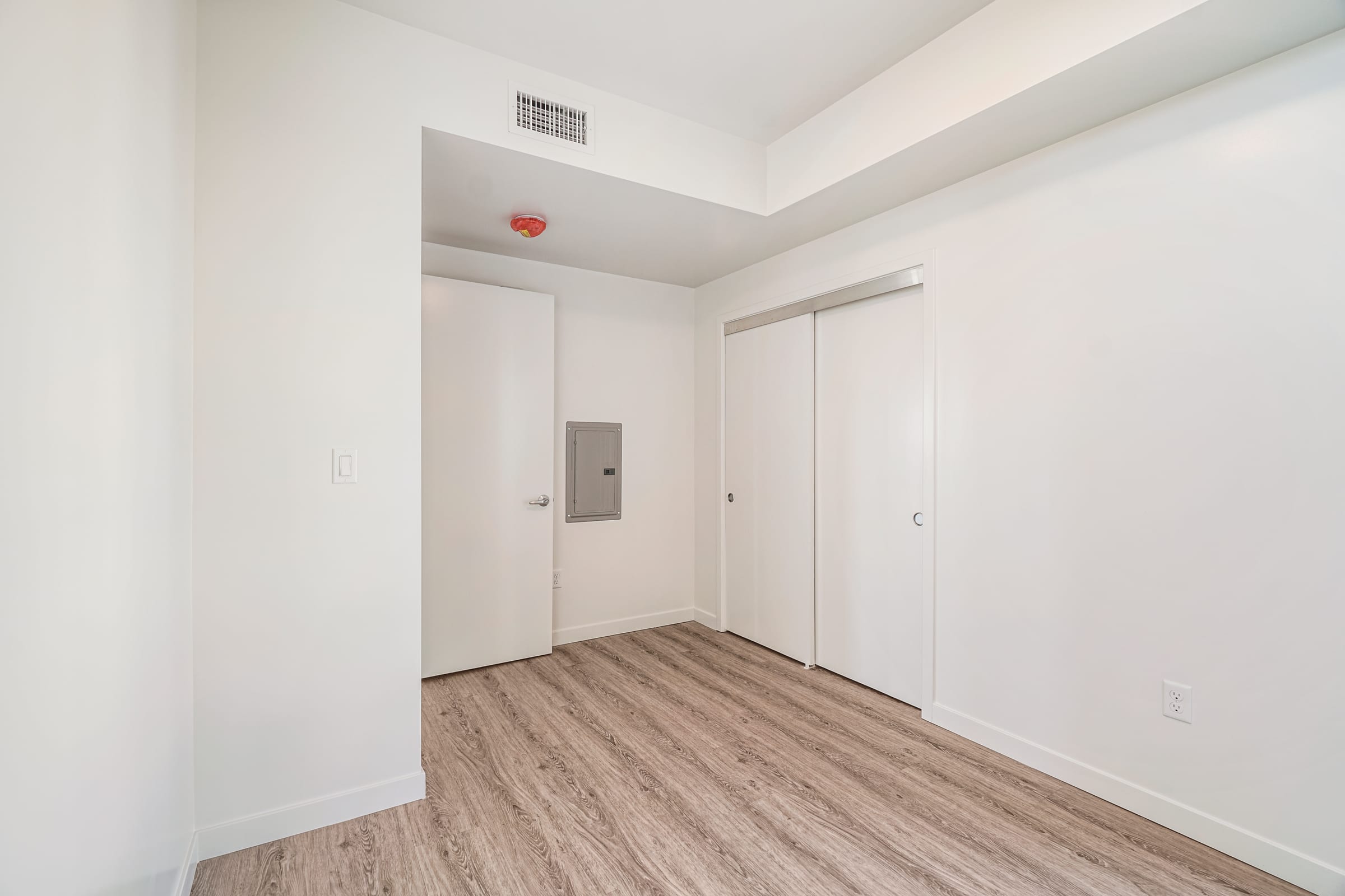2124 Bancroft Way #510-D3 — photo 21