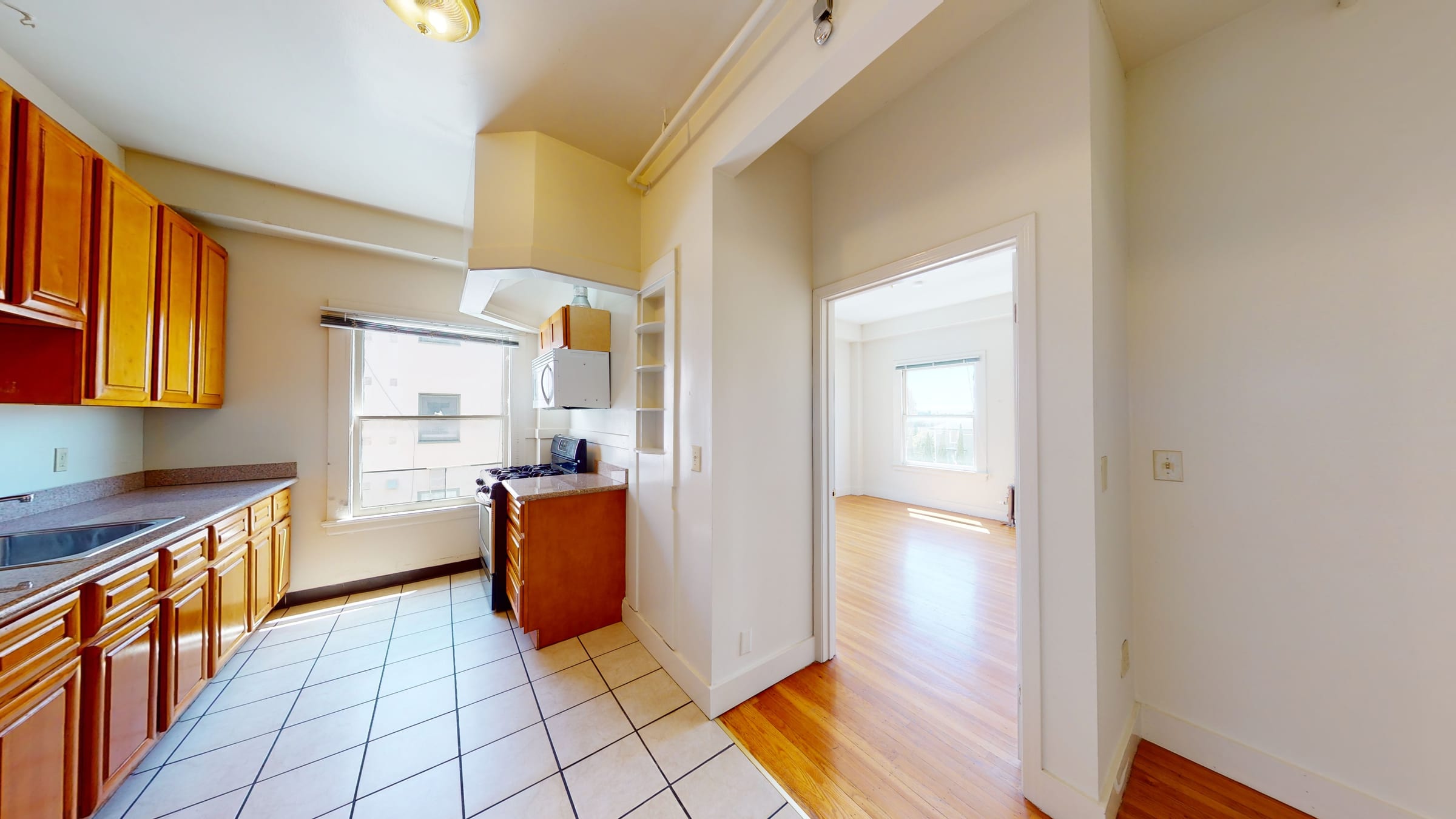 2322 Shattuck Ave. #314 — photo 2