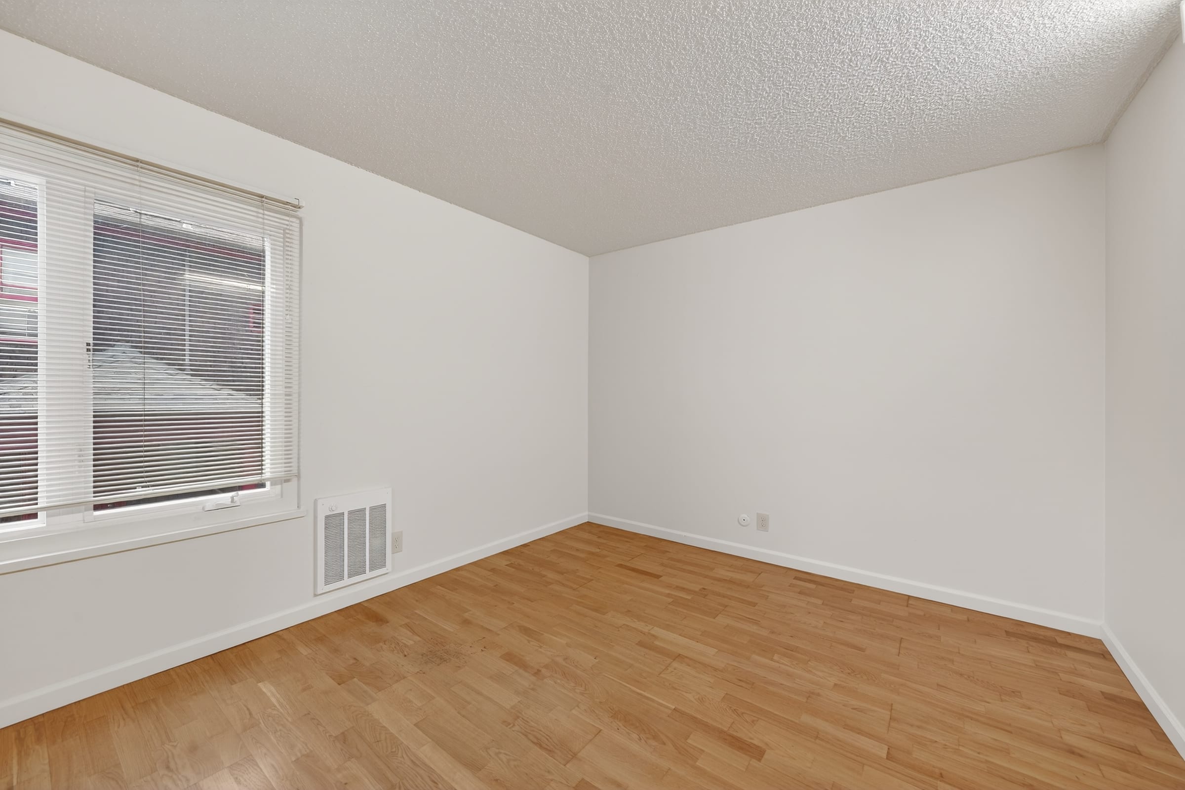 2511 Parker St #1 — photo 17