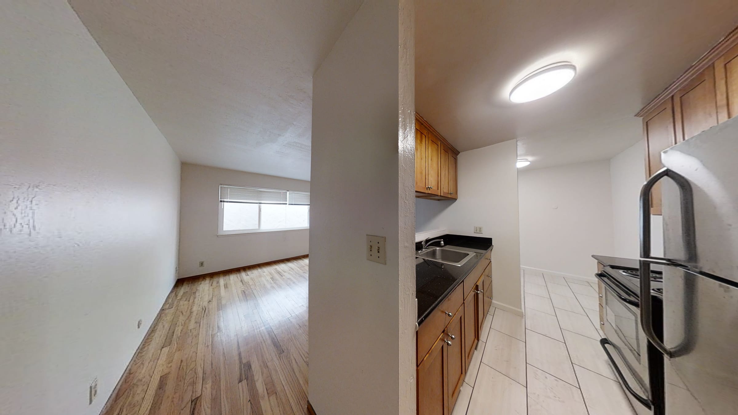 2028 Dwight Way #4C — photo 2