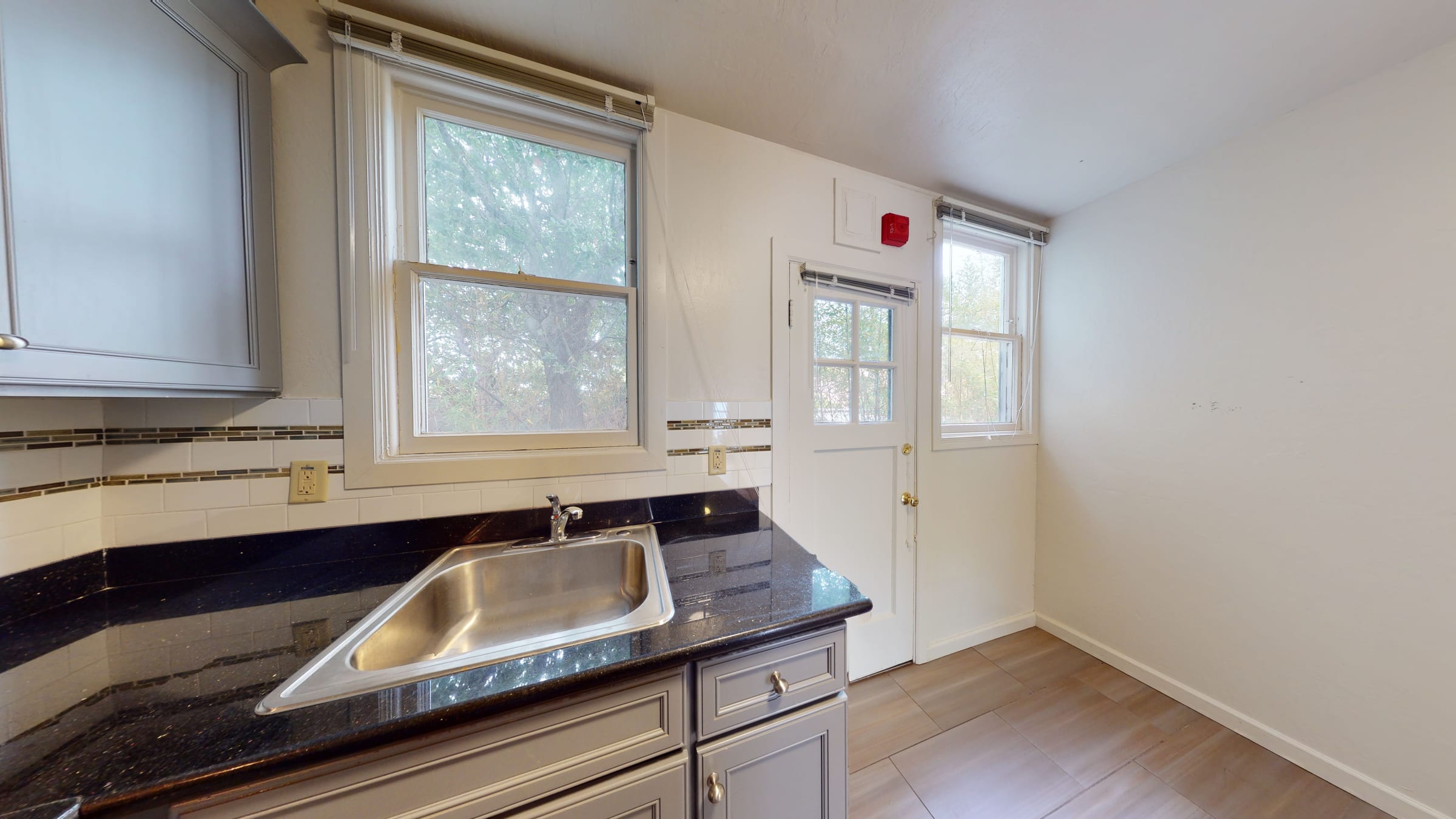 2412 Ellsworth St. #6 — photo 2