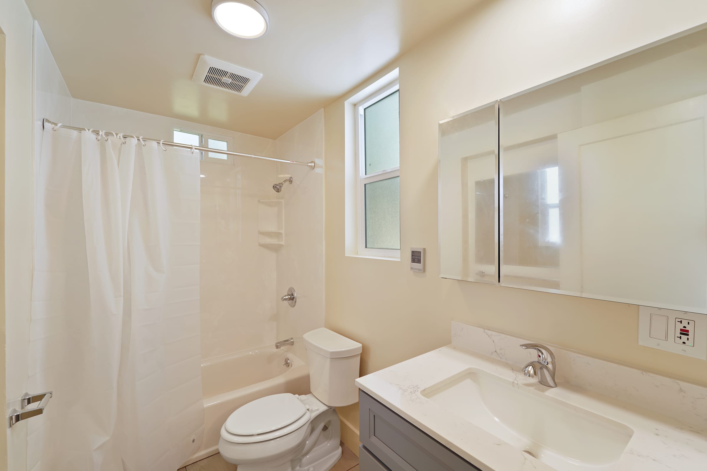 1432 Arch St #A — photo 20