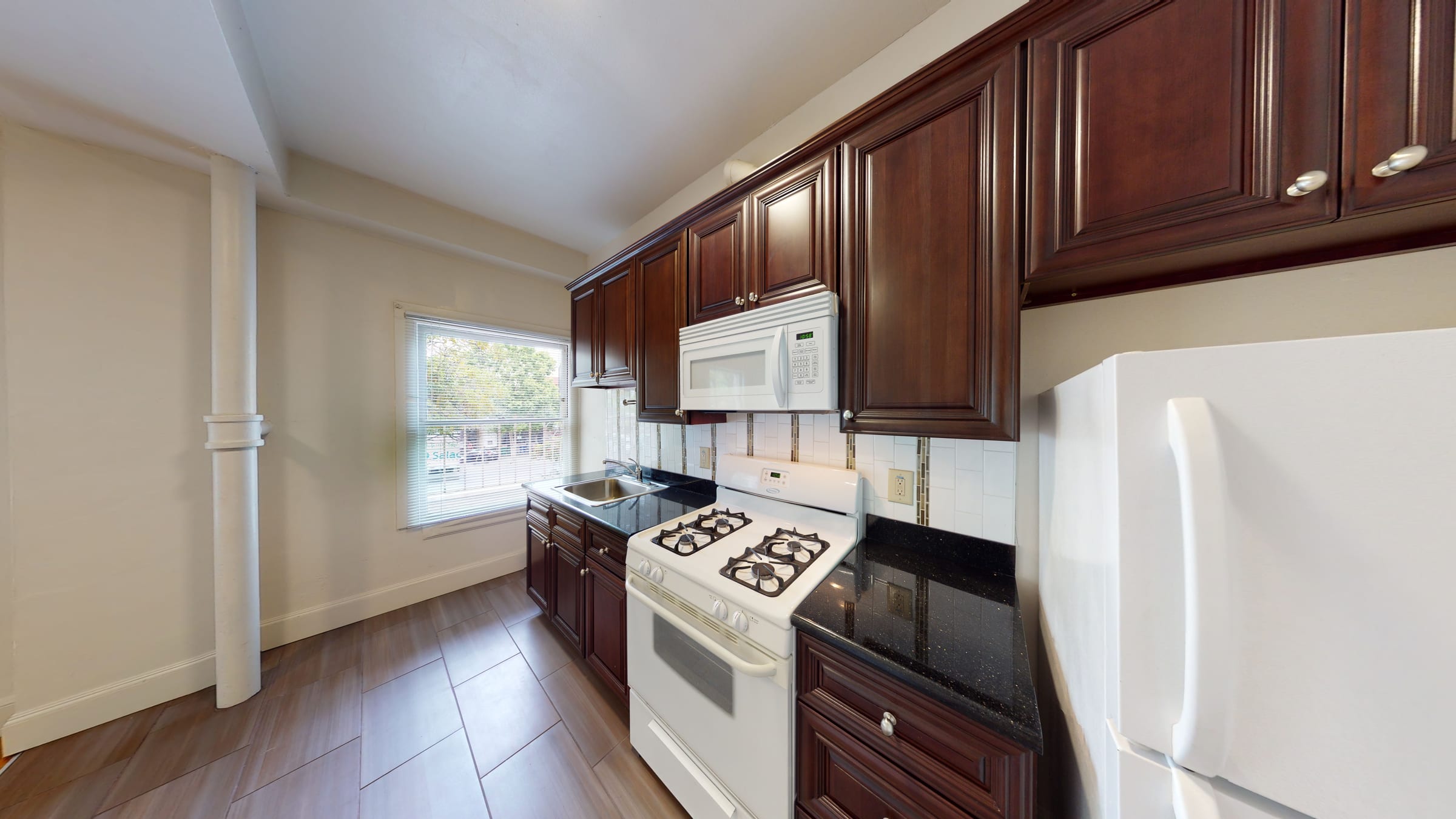 2322 Shattuck Ave #202 — photo 5