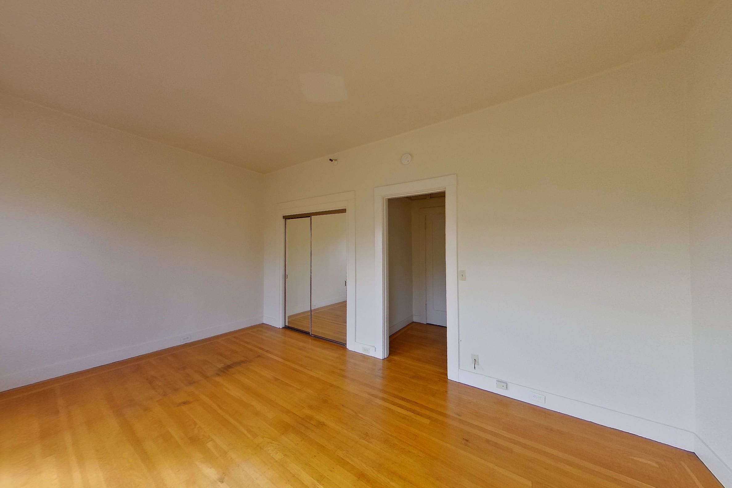 2322 Shattuck Ave #303 — photo 5