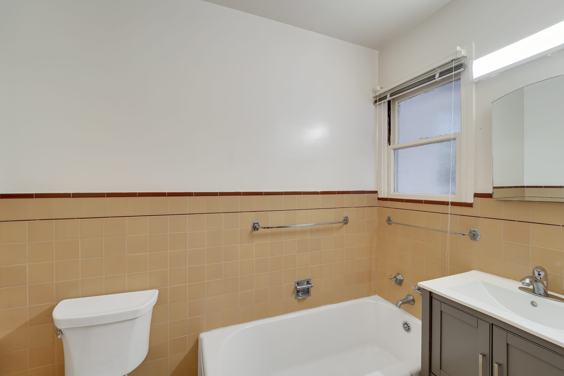 2412 Ellsworth St #14 — photo 3