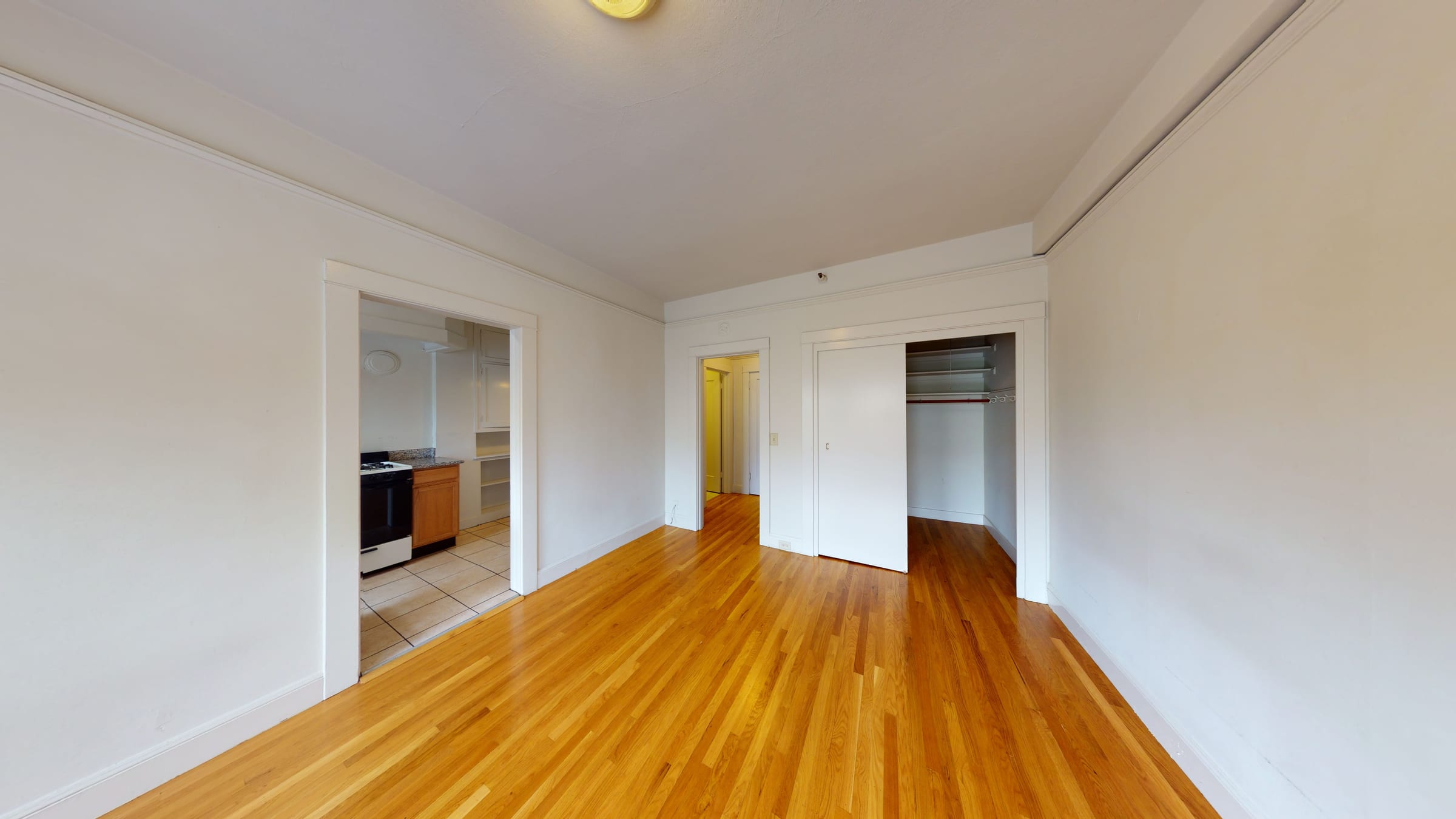 2322 Shattuck Ave #301 — photo 6
