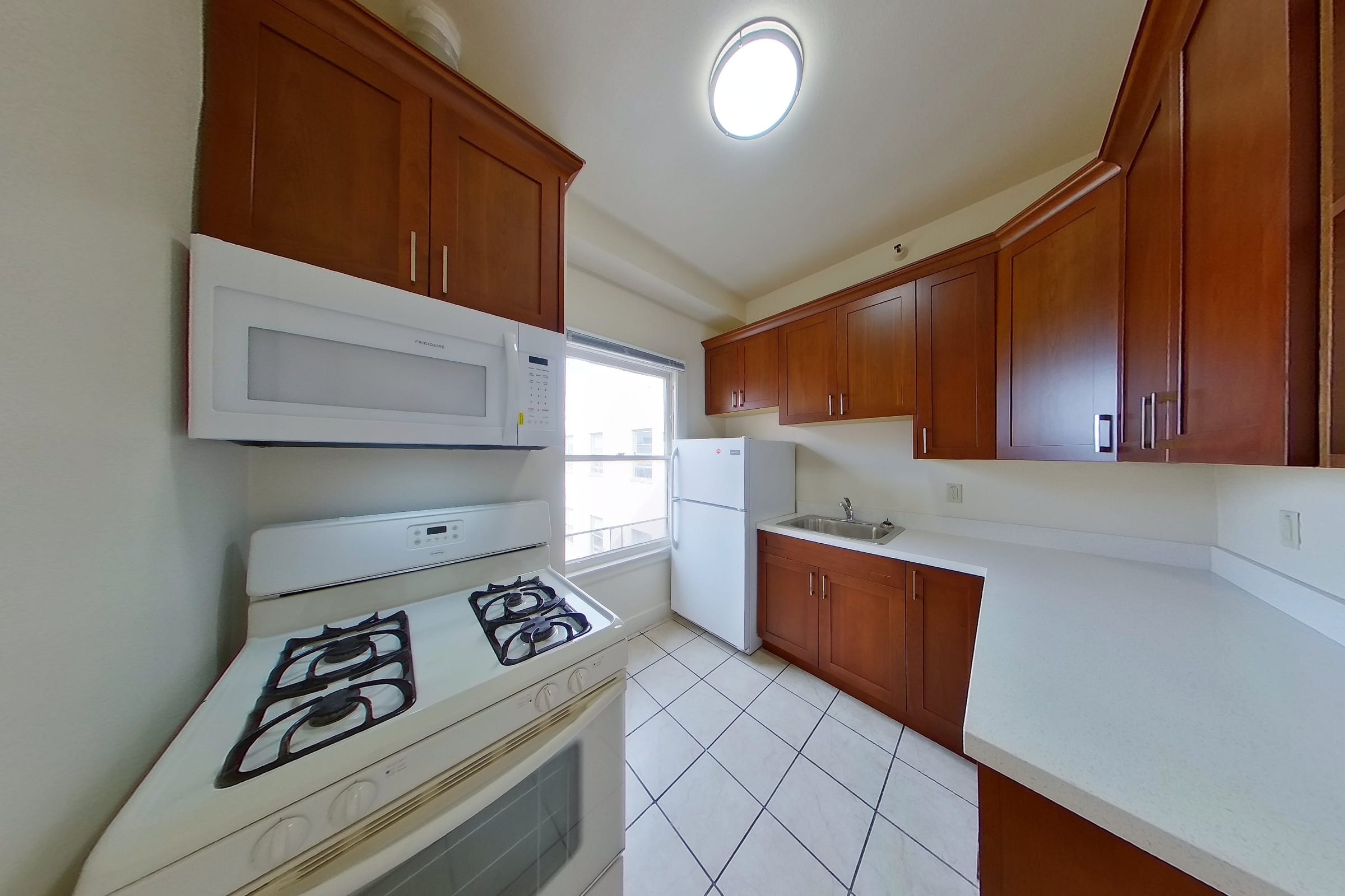2322 Shattuck Ave #411 — photo 5
