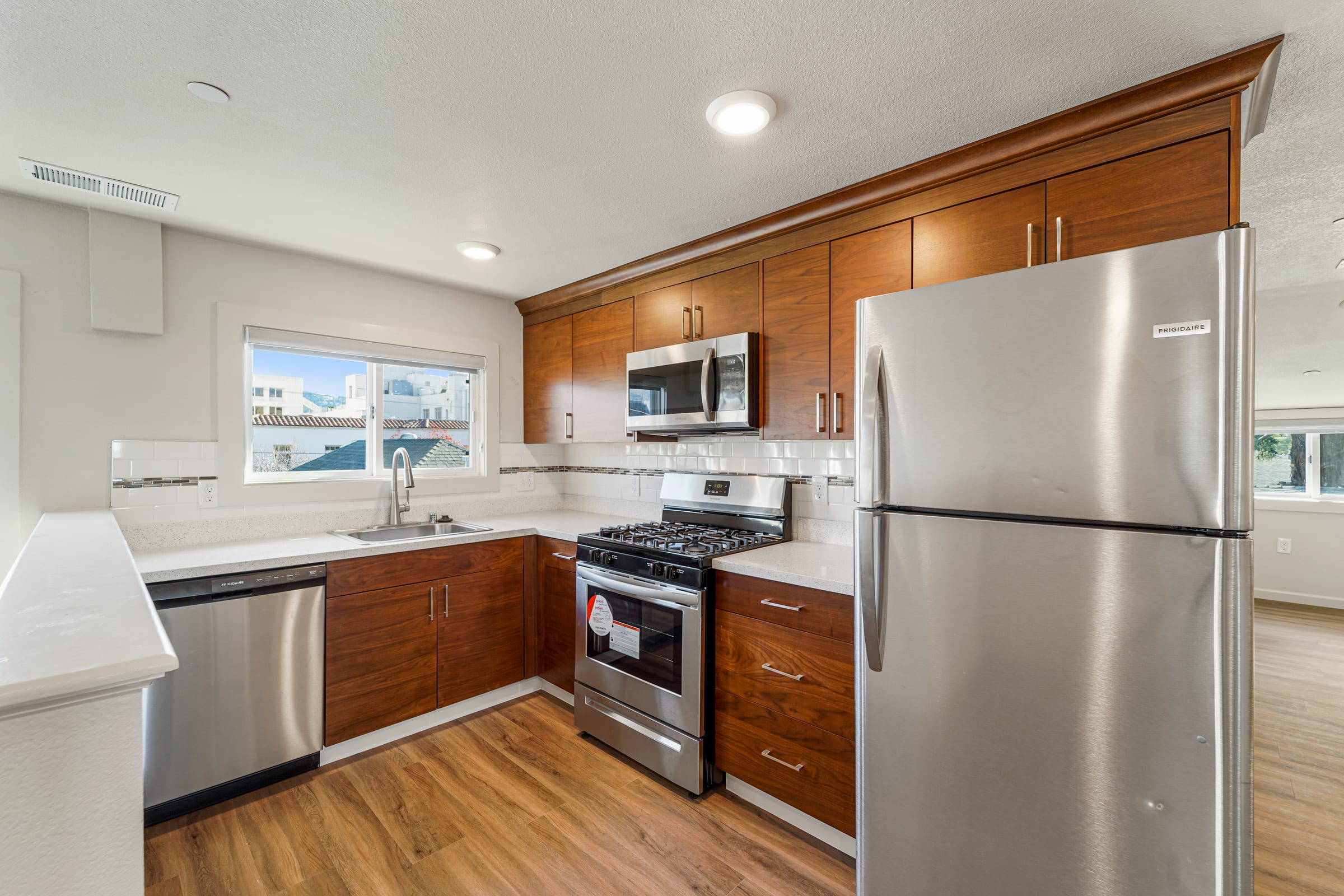 1942 Haste St #4 — photo 40