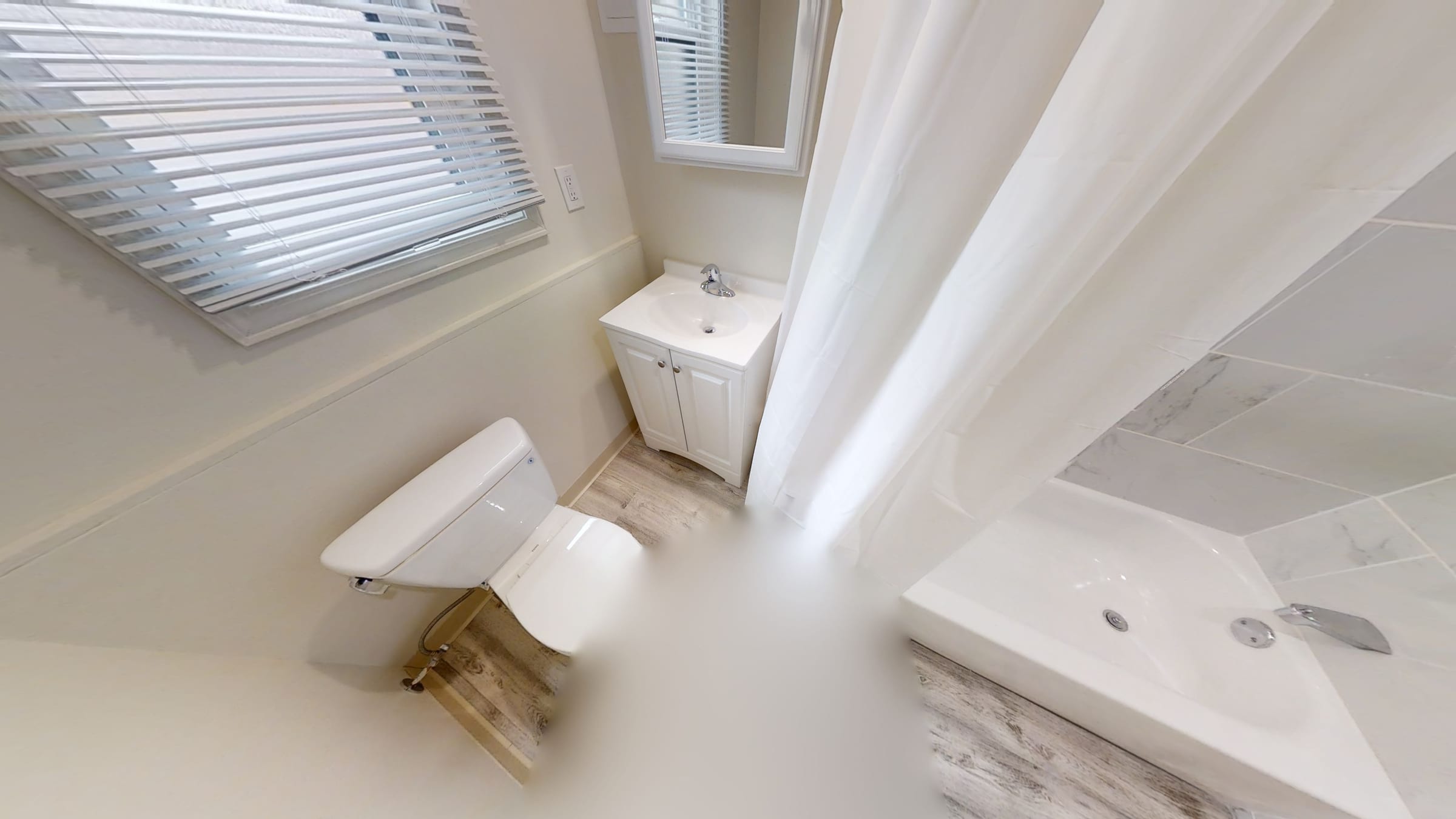 1799 Euclid Ave #30 — photo 7