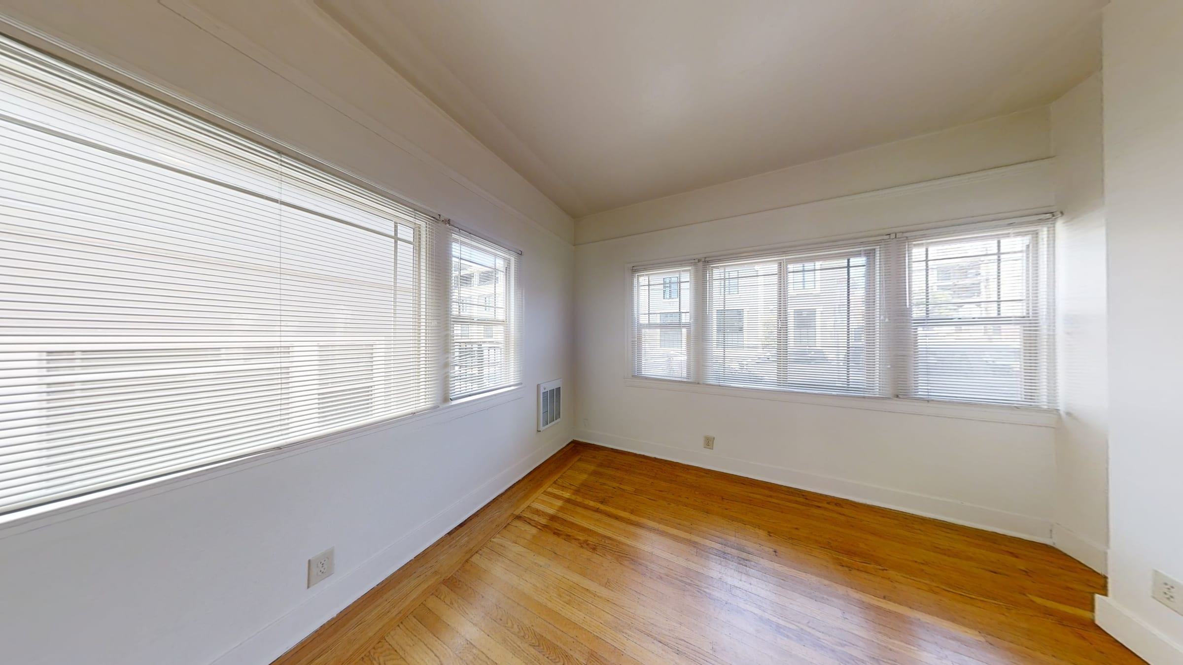 2460 Parker st #4 — photo 11