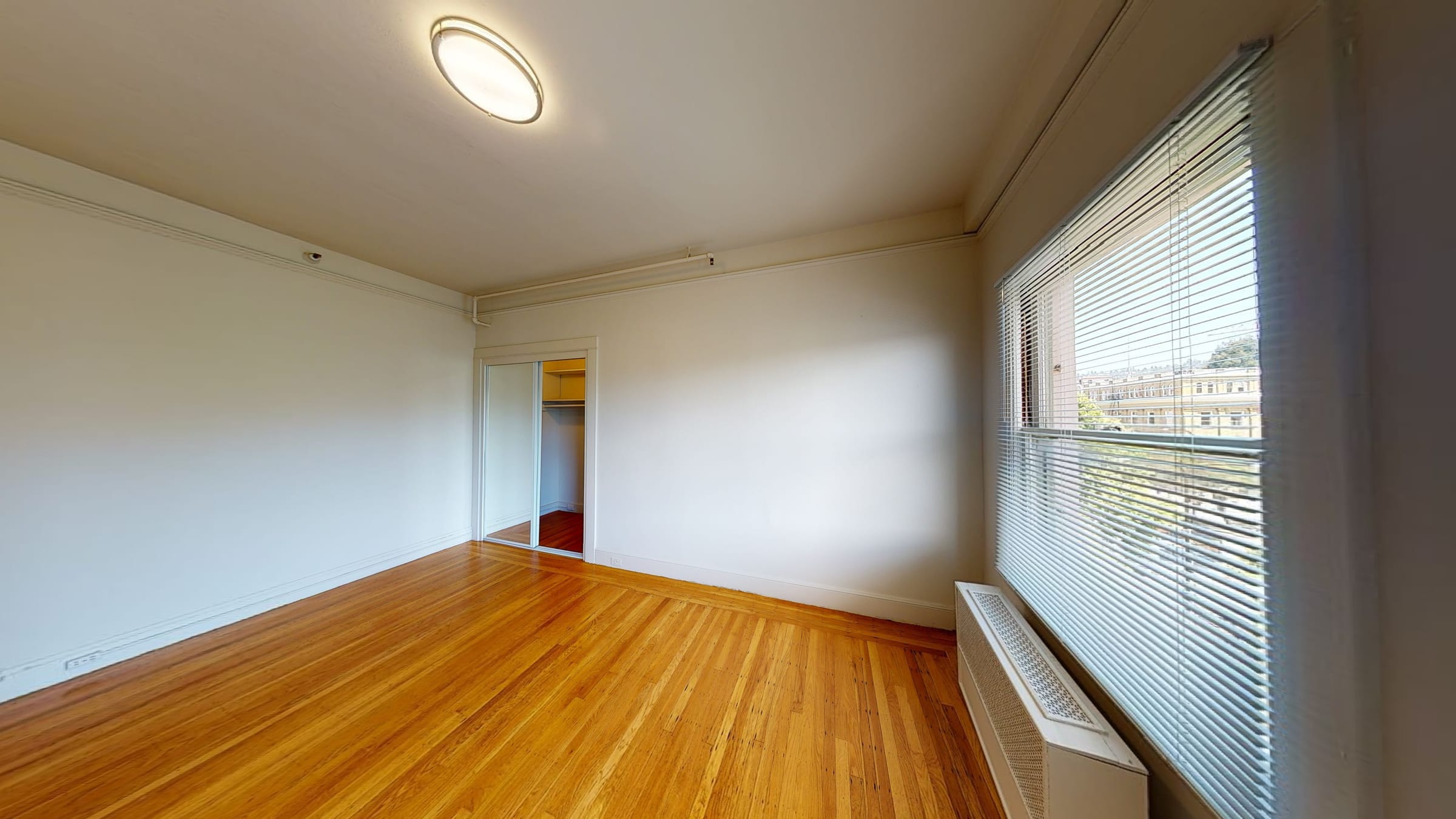 2322 Shattuck Ave #404 — photo 5