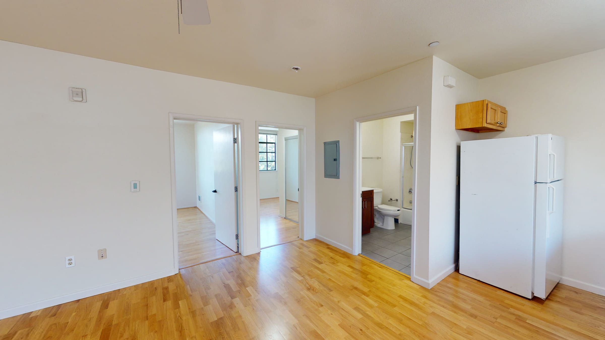 2616 Telegraph Ave #405 — photo 2